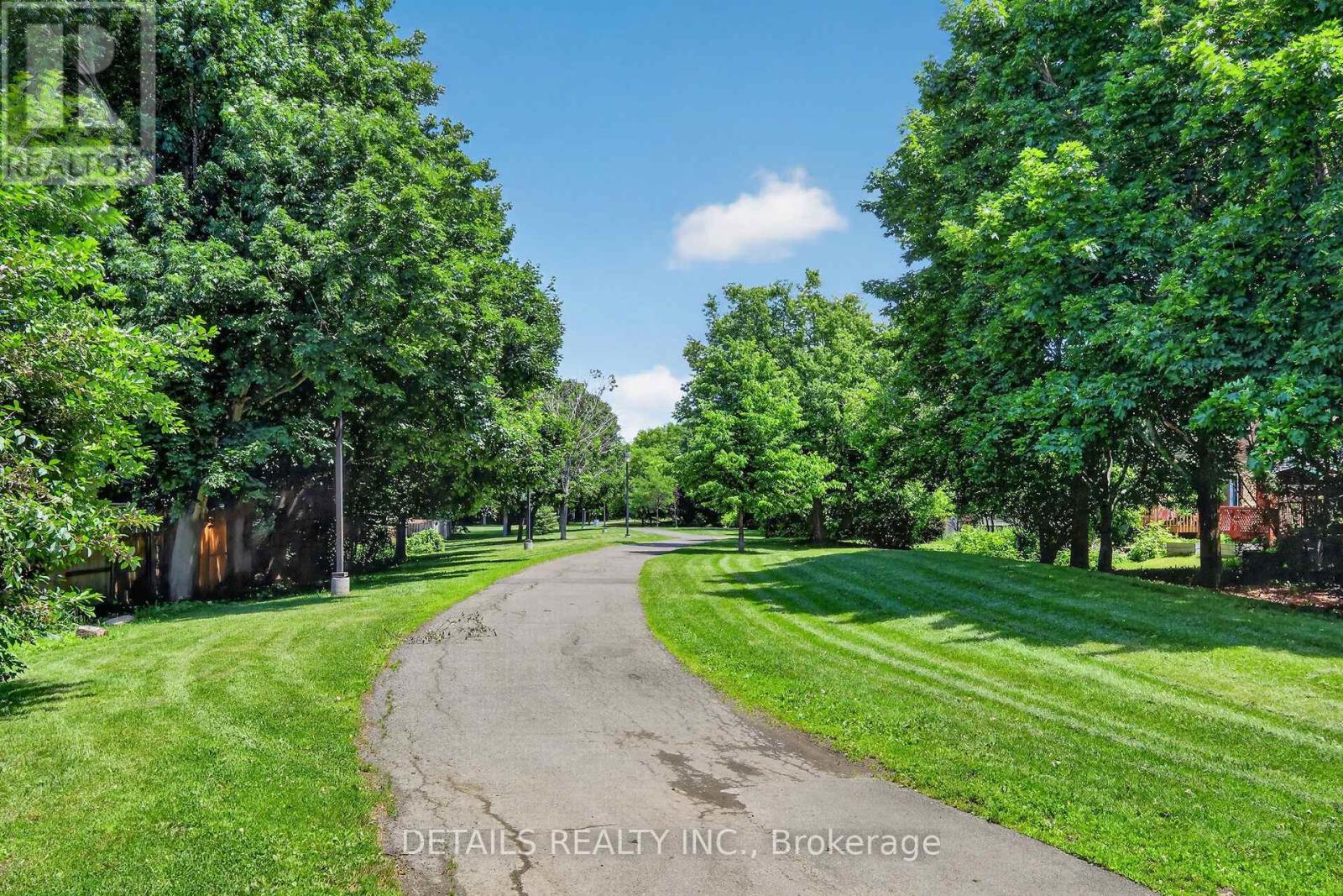 122 ASHPARK CRESCENT - 43
