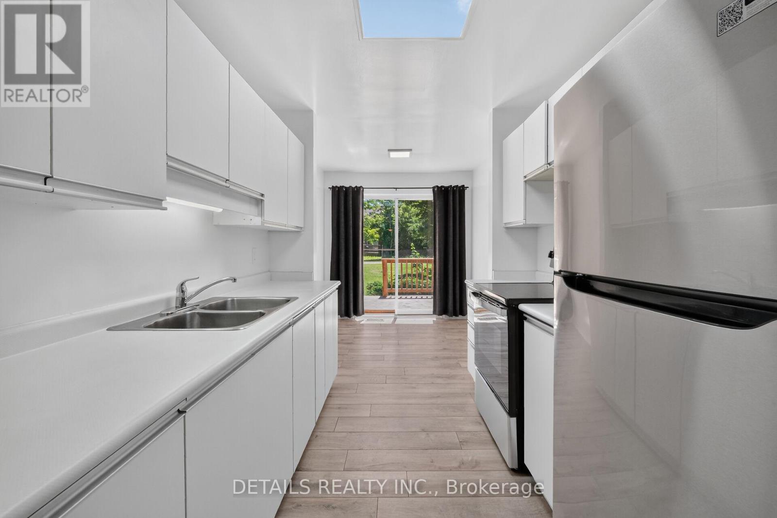122 ASHPARK CRESCENT - 8