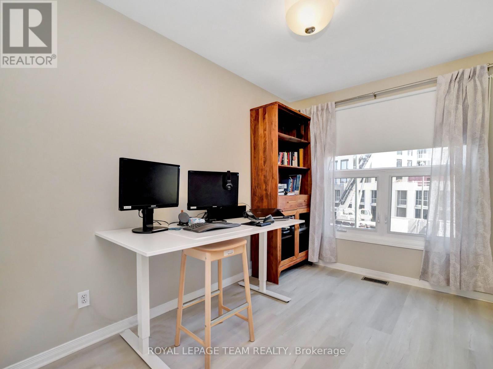 3 Bed, 2 Bath House for Rent in Ottawa – 53 THORNBURY CRESCENT, Ottawa – MLS# X13529898 - Image 26