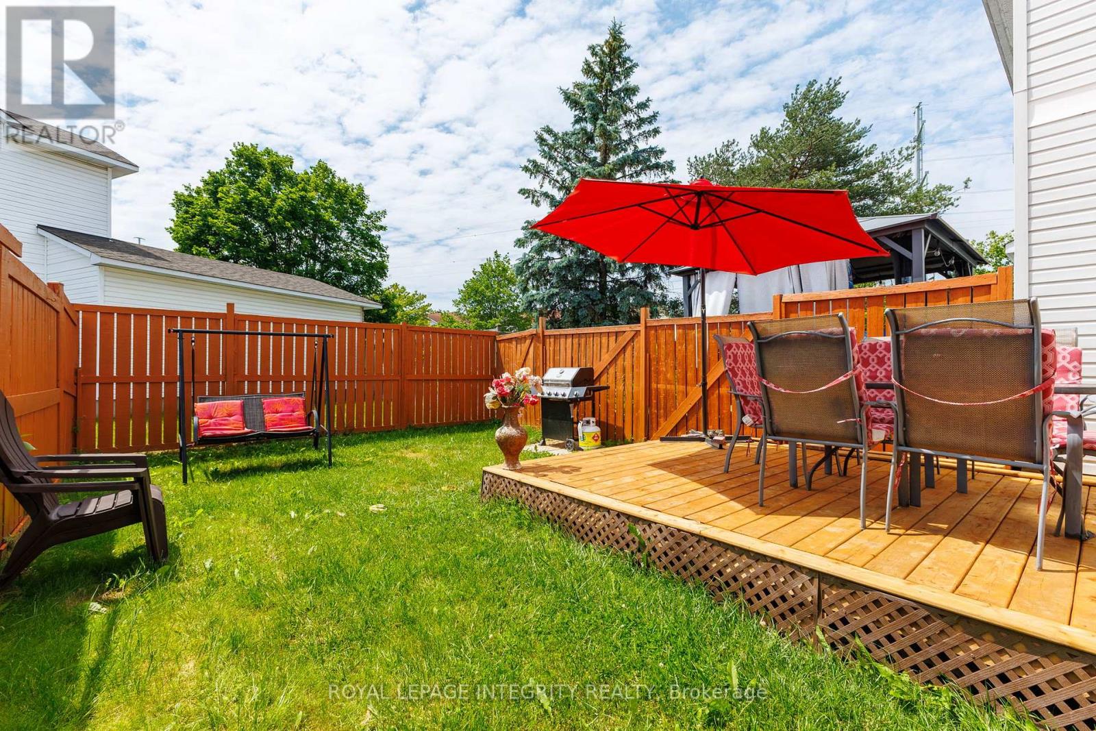 3 Bed, 2 Bath House for Sale in Ottawa – 2002 PETITE LANE, Ottawa – MLS# X13529914 - Image 38