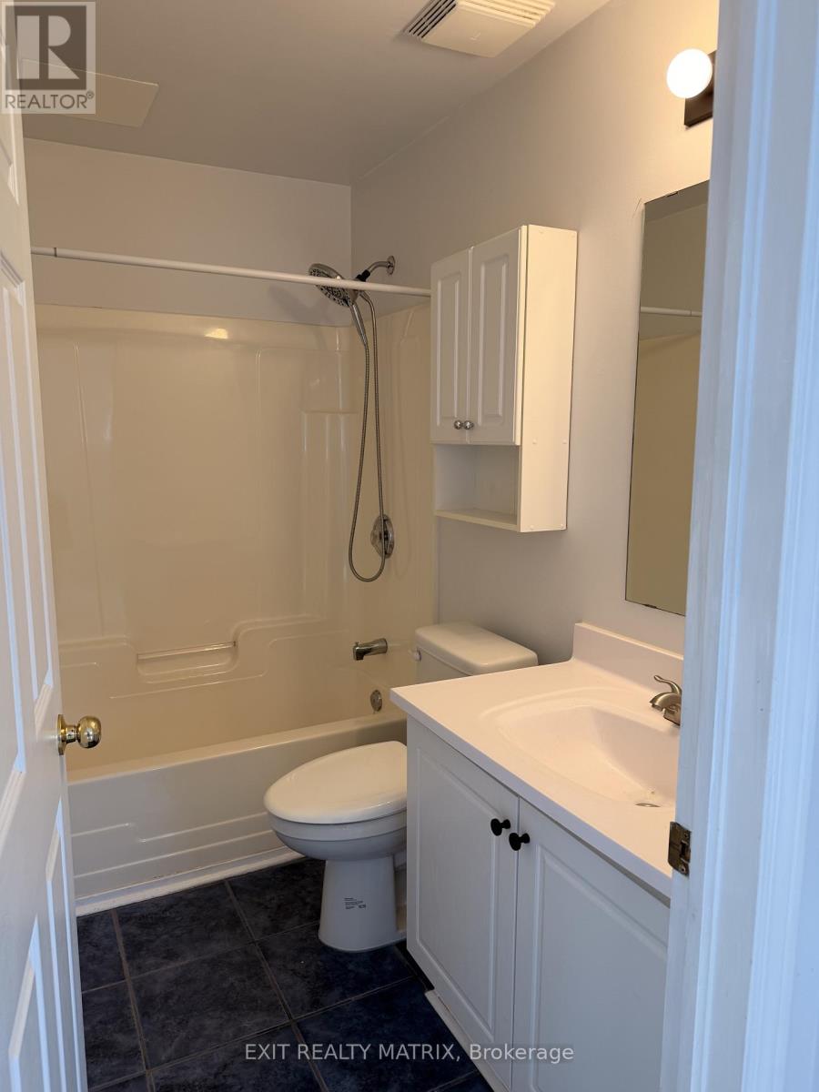 2 Bed, 1 Bath House for Rent in Russell – B – 239 STIVER STREET, Russell – MLS# X13529930 - Image 11