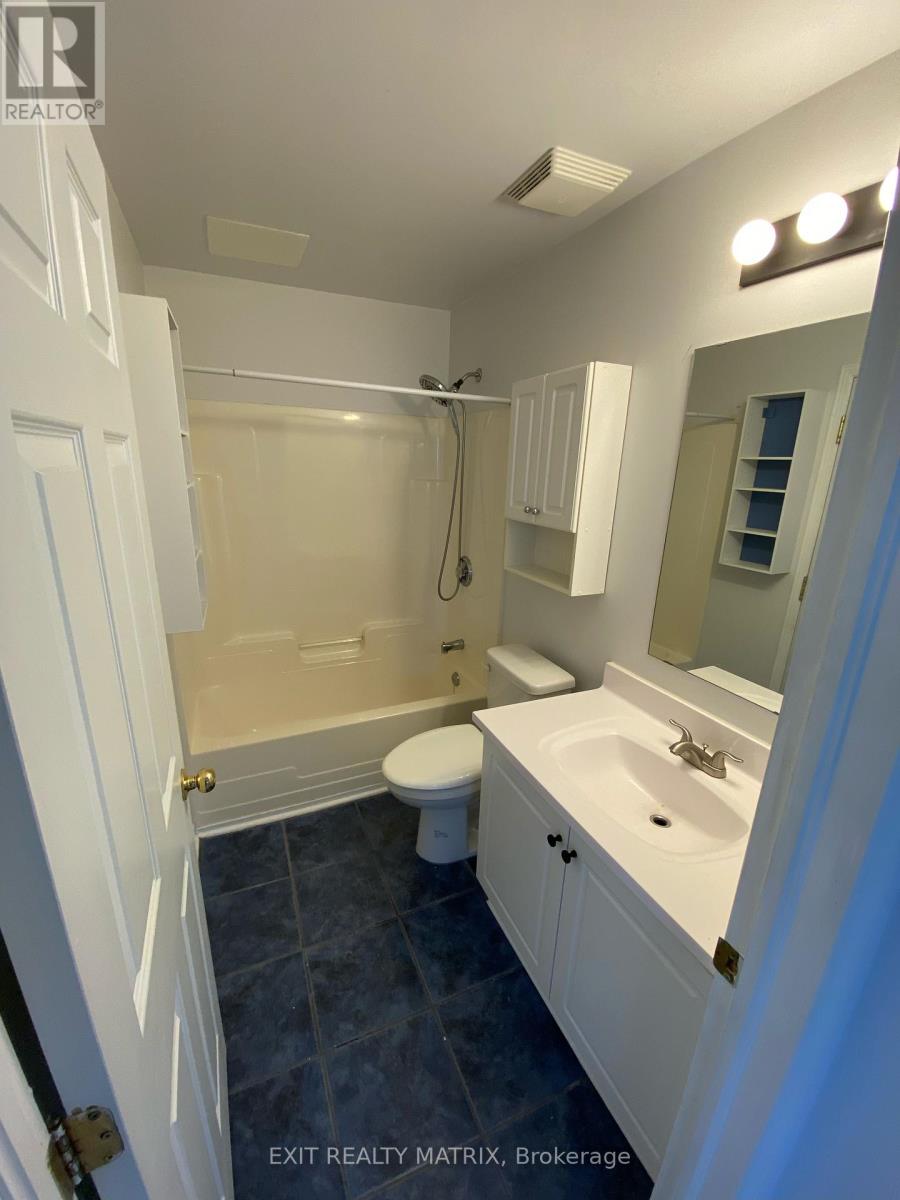 2 Bed, 1 Bath House for Rent in Russell – B – 239 STIVER STREET, Russell – MLS# X13529930 - Image 12