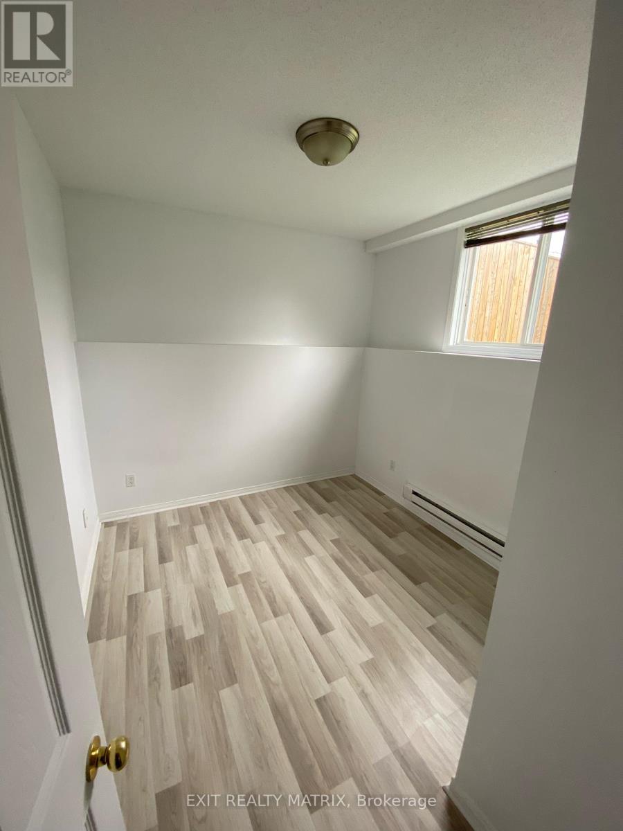 2 Bed, 1 Bath House for Rent in Russell – B – 239 STIVER STREET, Russell – MLS# X13529930 - Image 9
