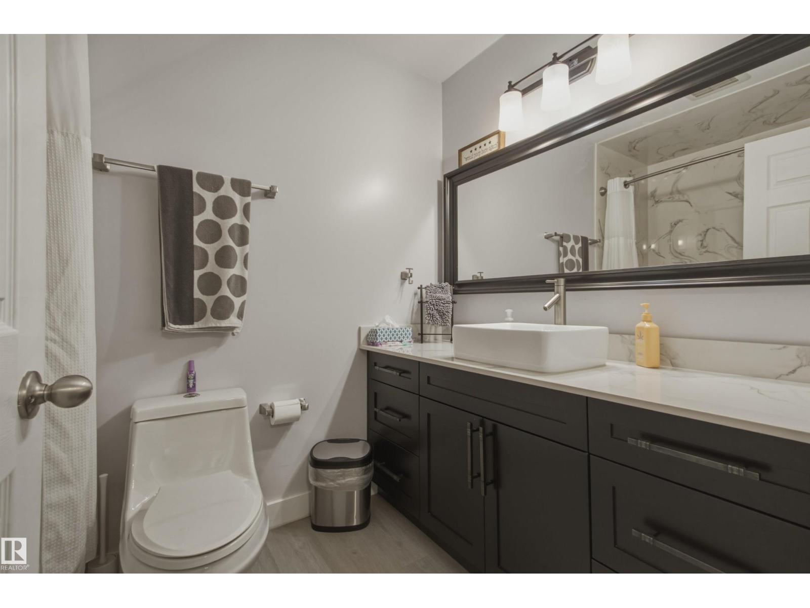 16315 99 ST NW - 29