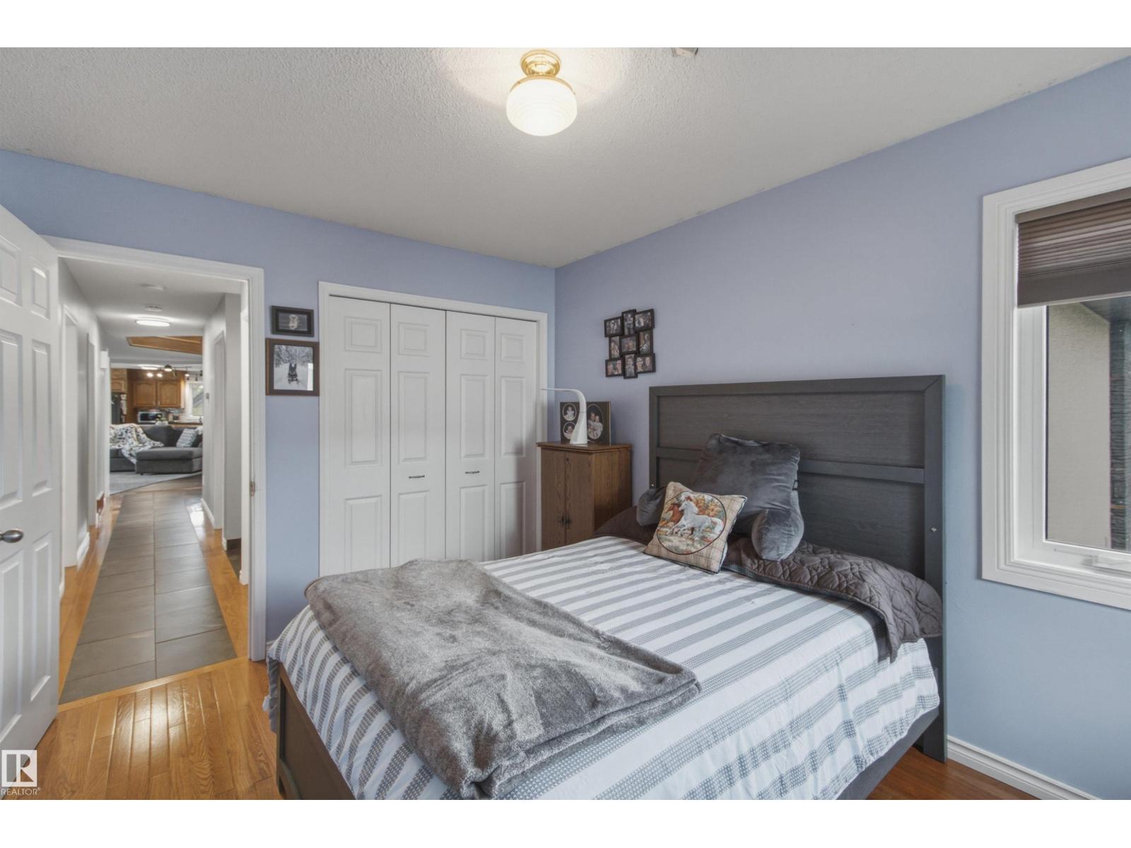 16315 99 ST NW - 26
