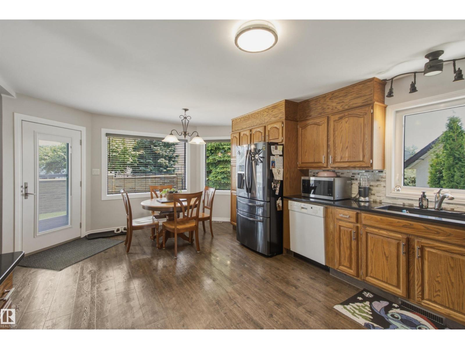 16315 99 ST NW - 14