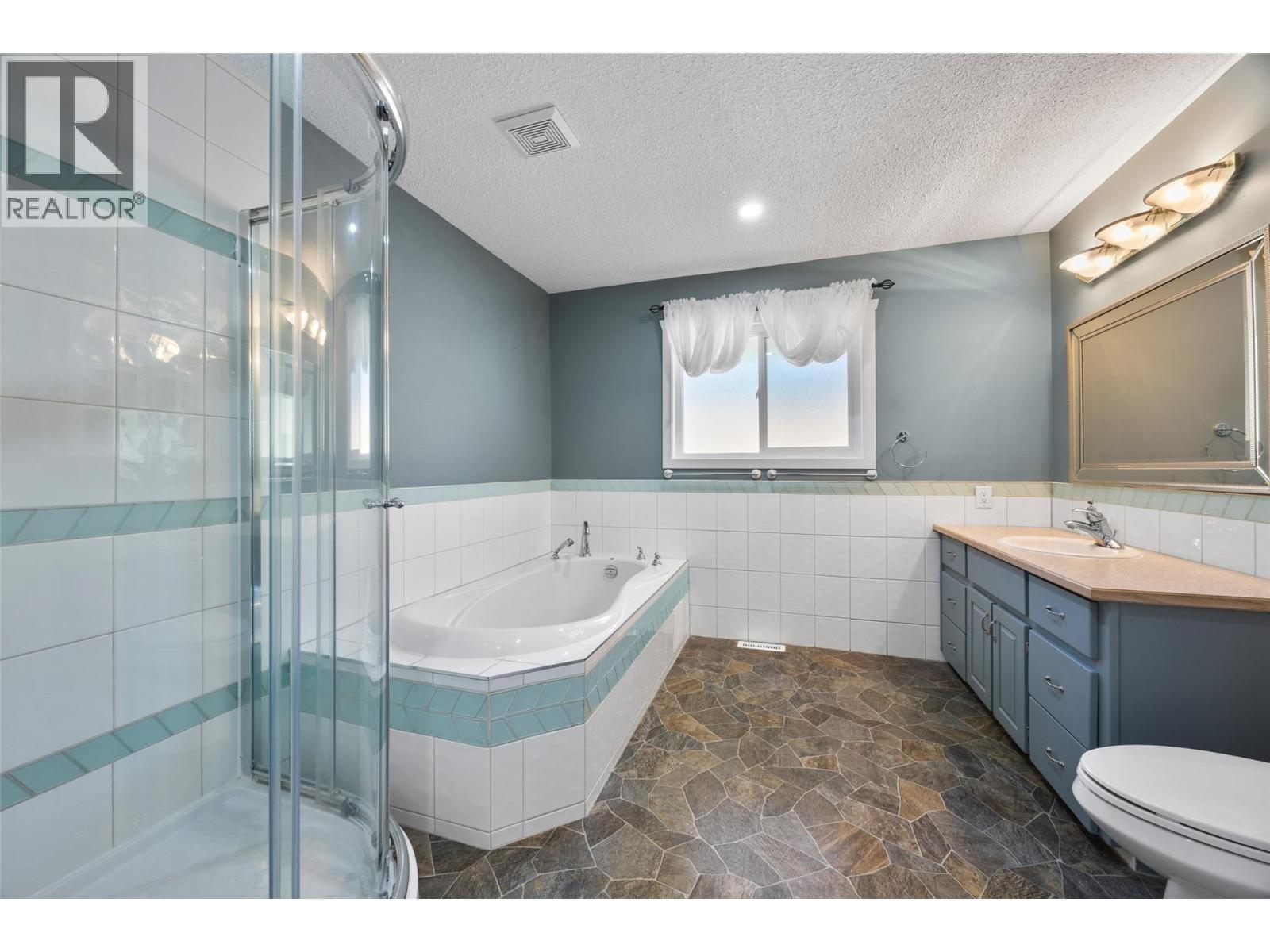 2402 Parkview Drive, Kamloops