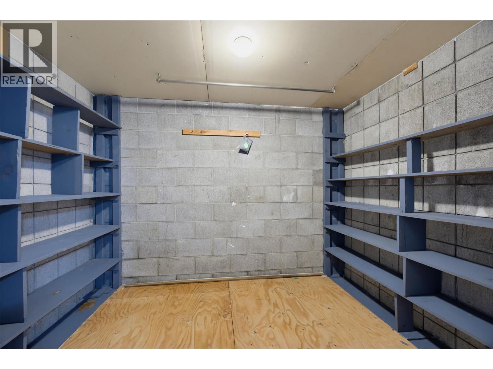2402 Parkview Drive, Kamloops