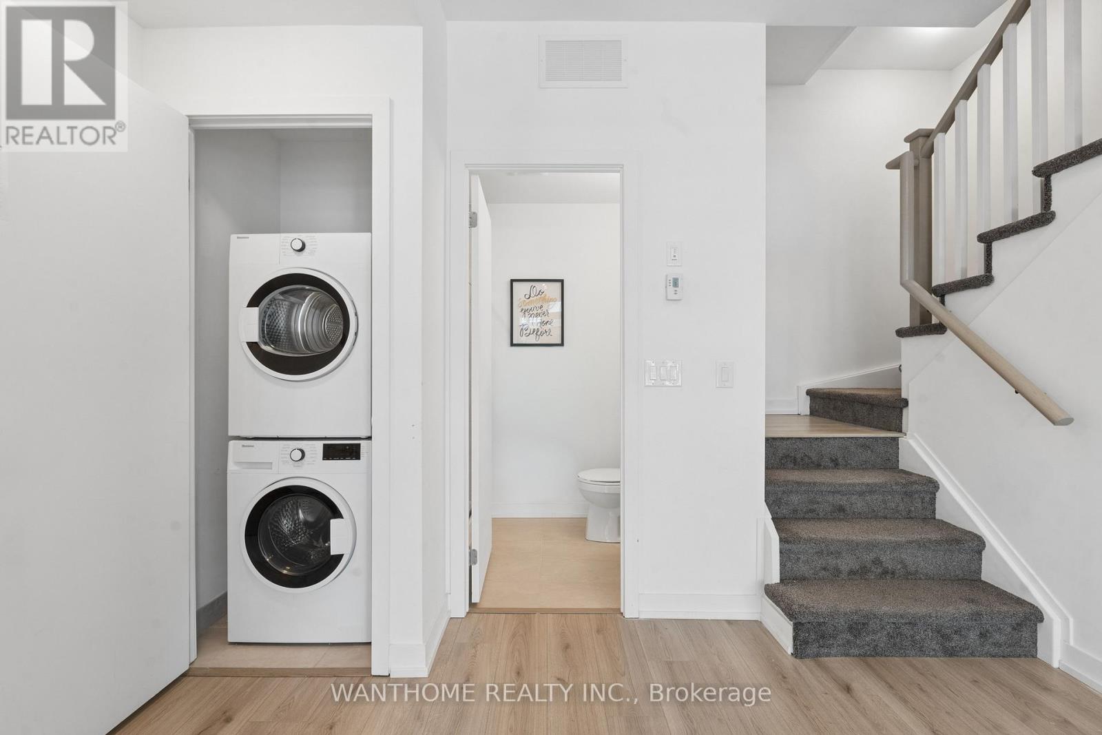 #15 861 SHEPPARD AVENUE W - 16