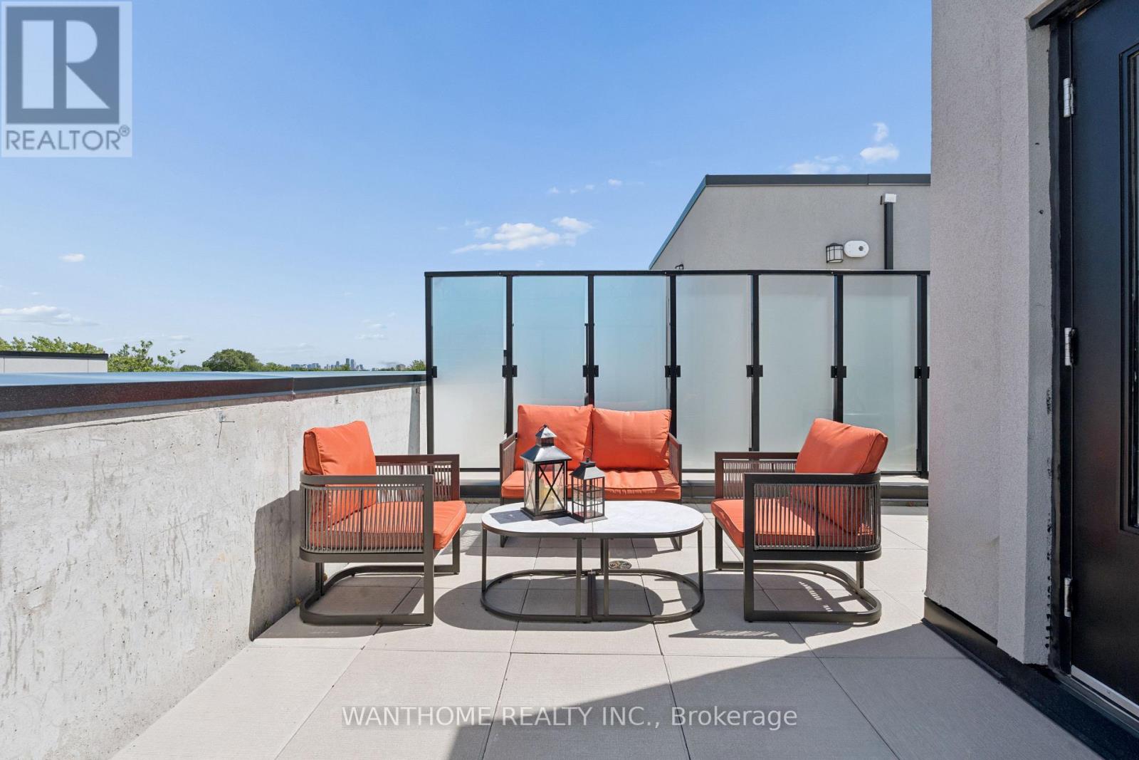#15 861 SHEPPARD AVENUE W - 33