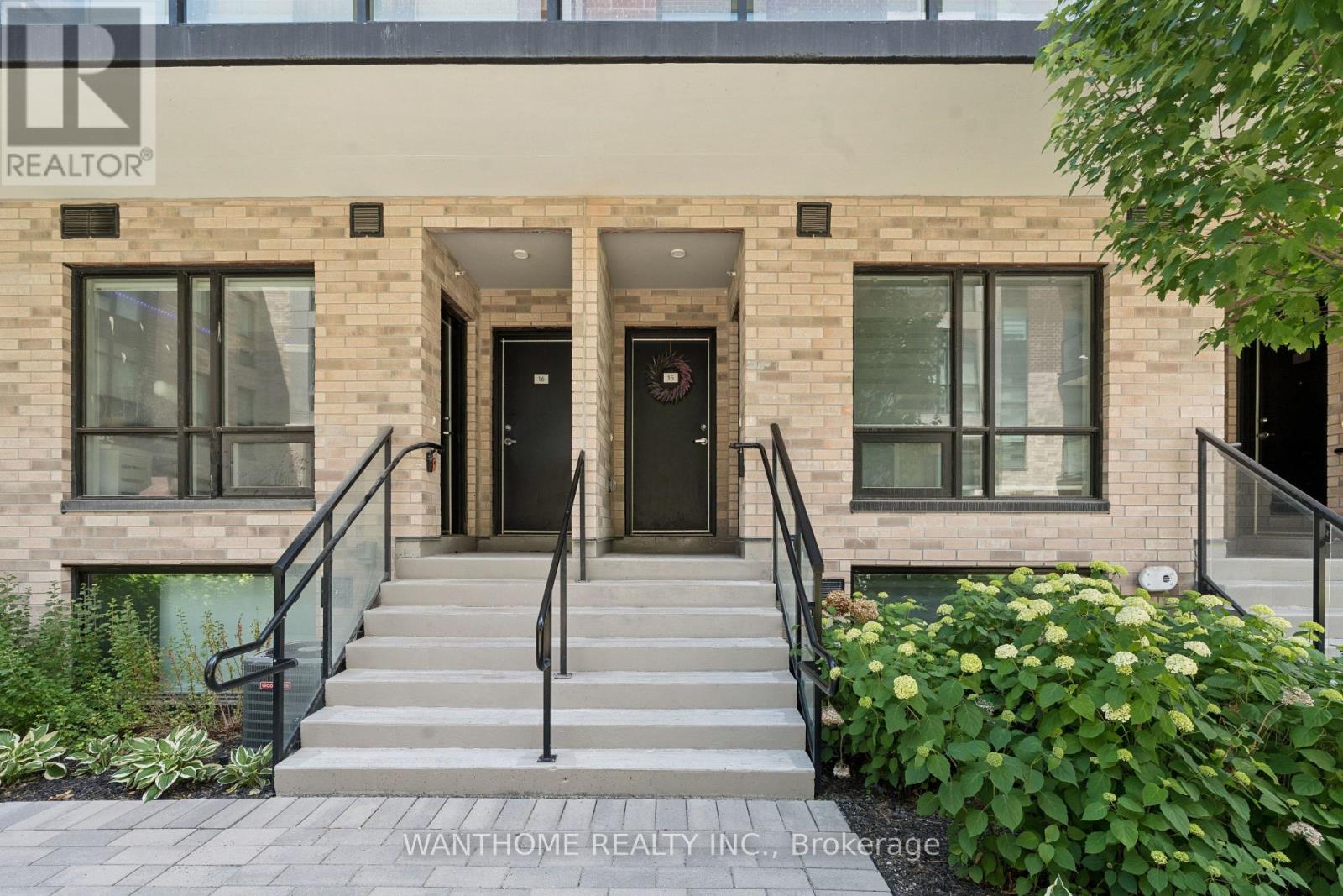 #15 861 SHEPPARD AVENUE W - 4