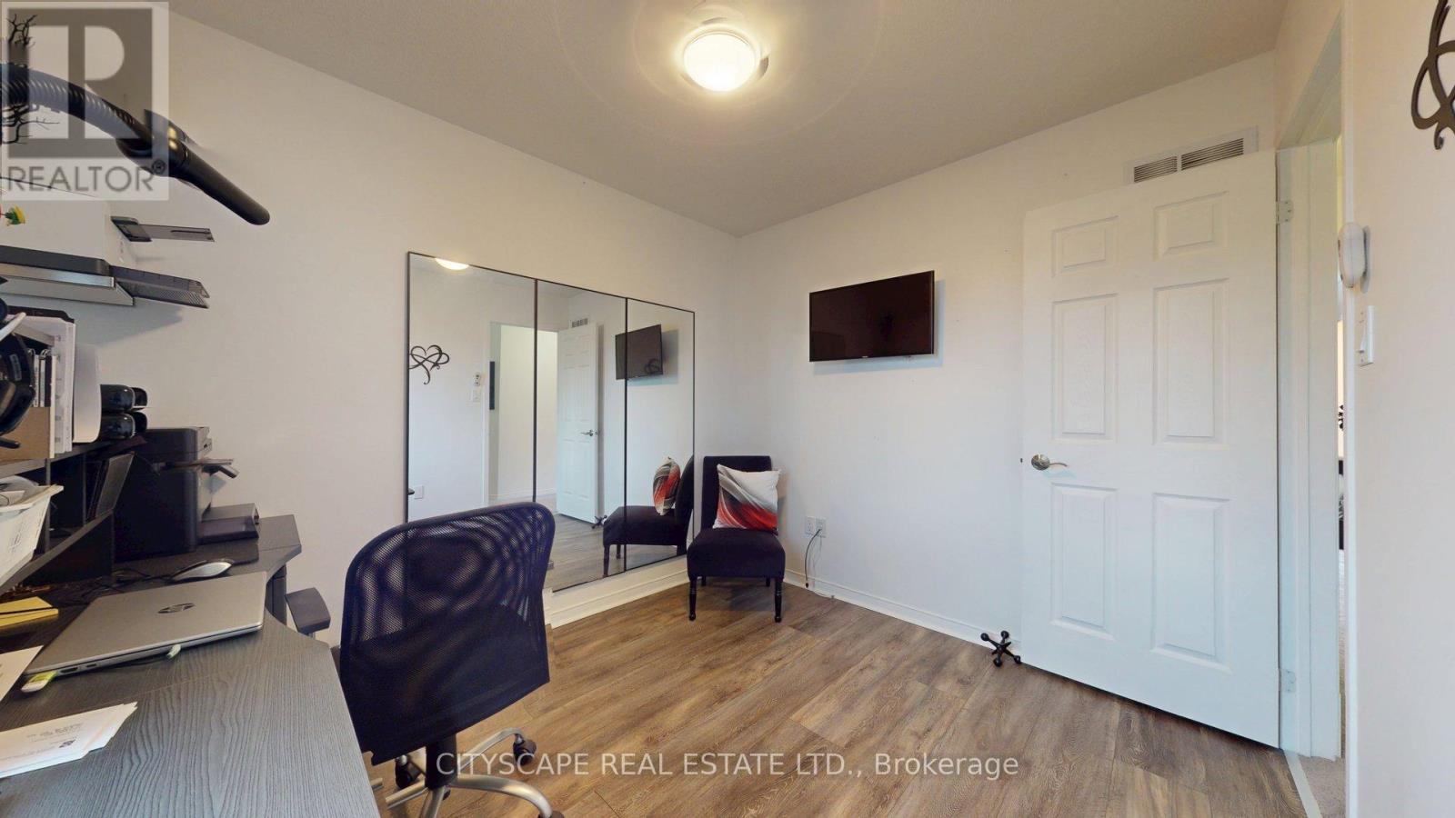 22 WINDOM ROAD - 11
