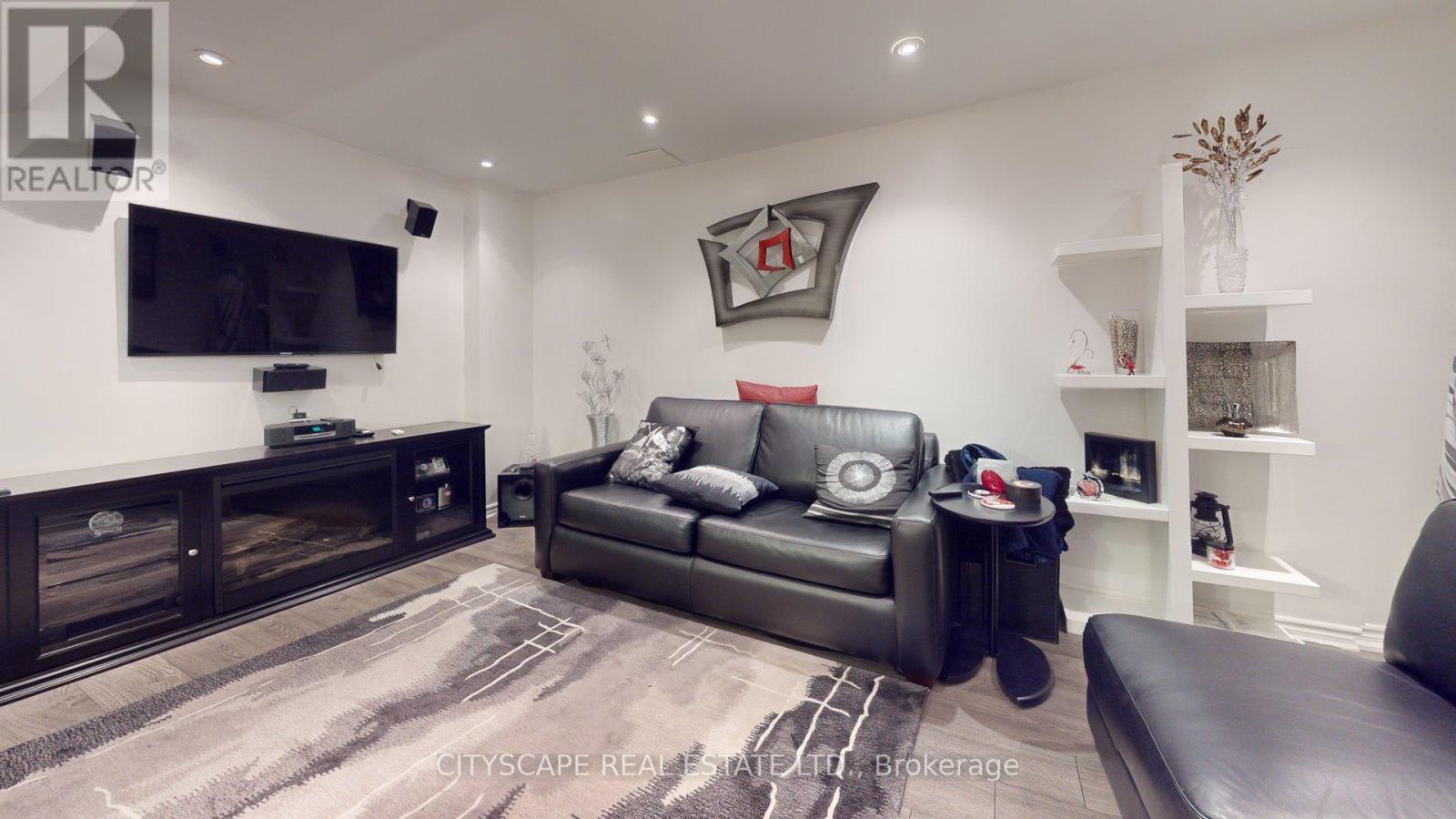 22 WINDOM ROAD - 13