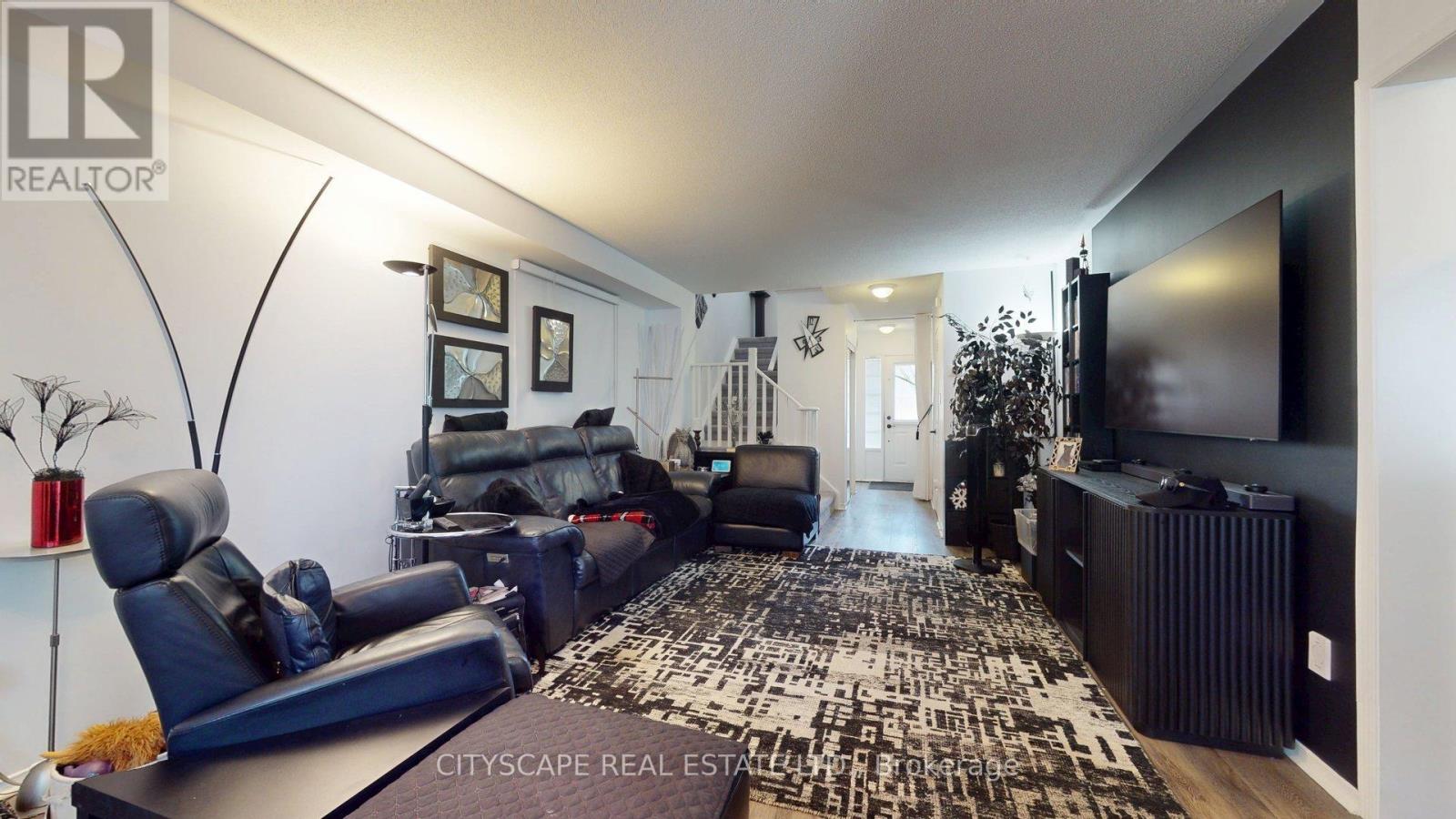 22 WINDOM ROAD - 23