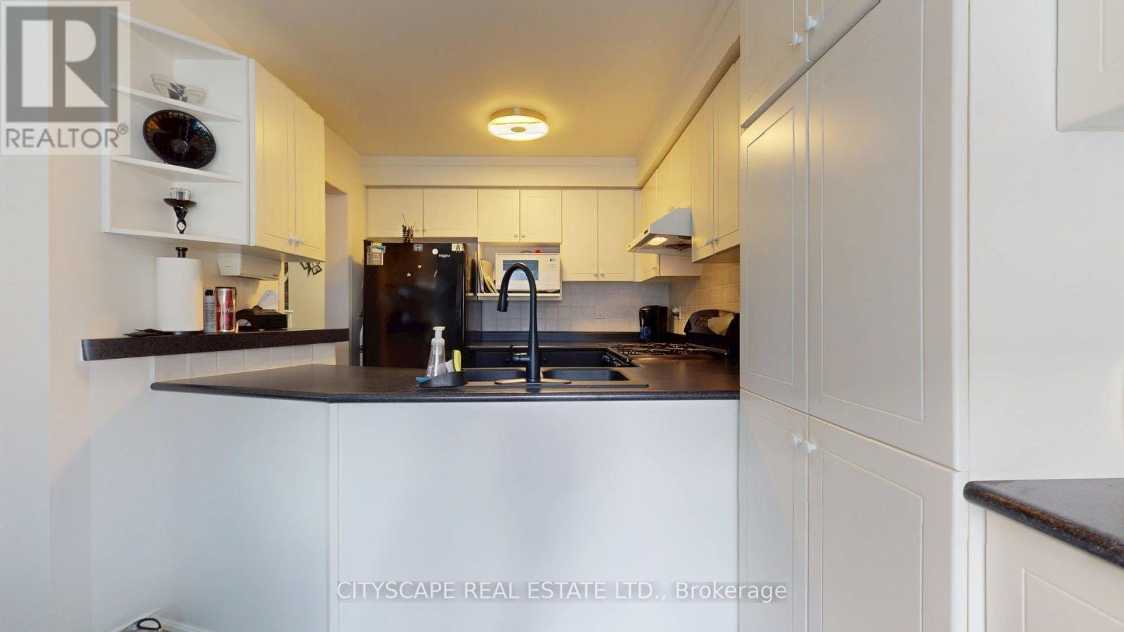 22 WINDOM ROAD - Image 24