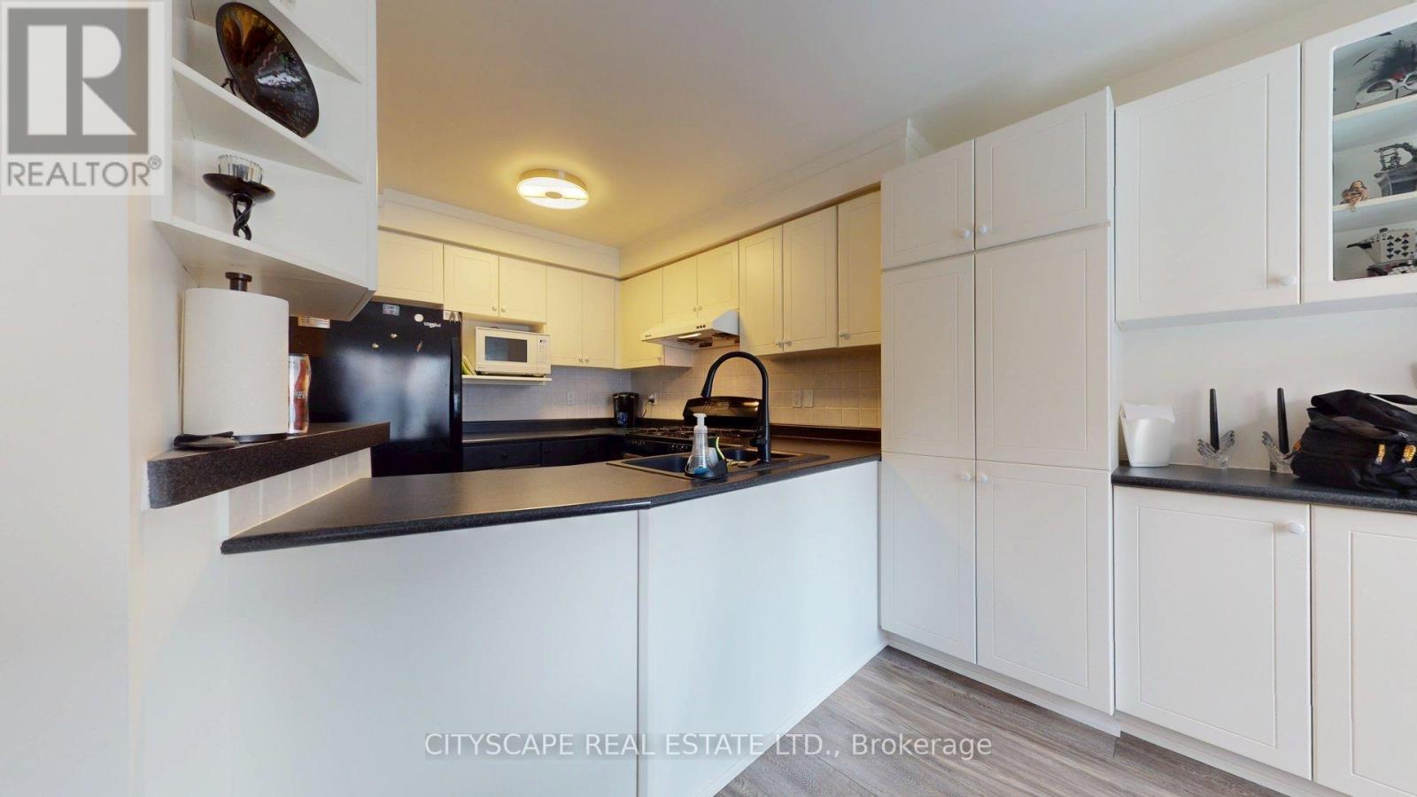 22 WINDOM ROAD - 25