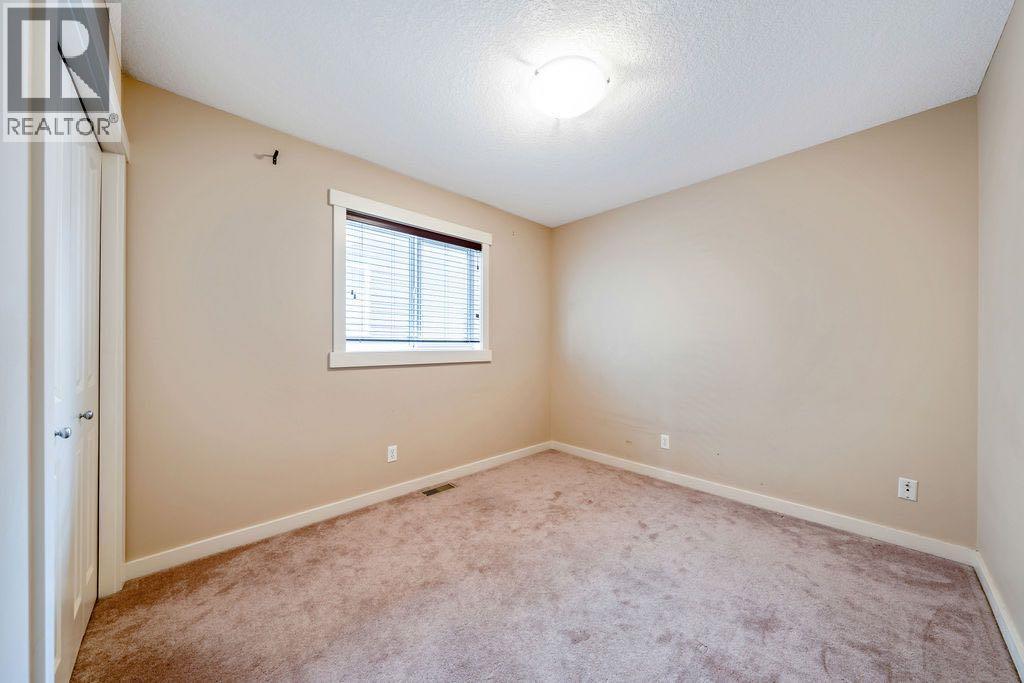 1625 Copperfield Boulevard SE - 19