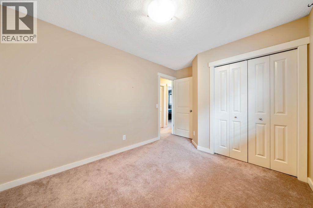1625 Copperfield Boulevard SE - 20