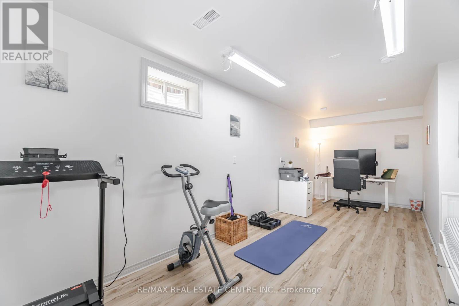 39 STONEHAM STREET - 35