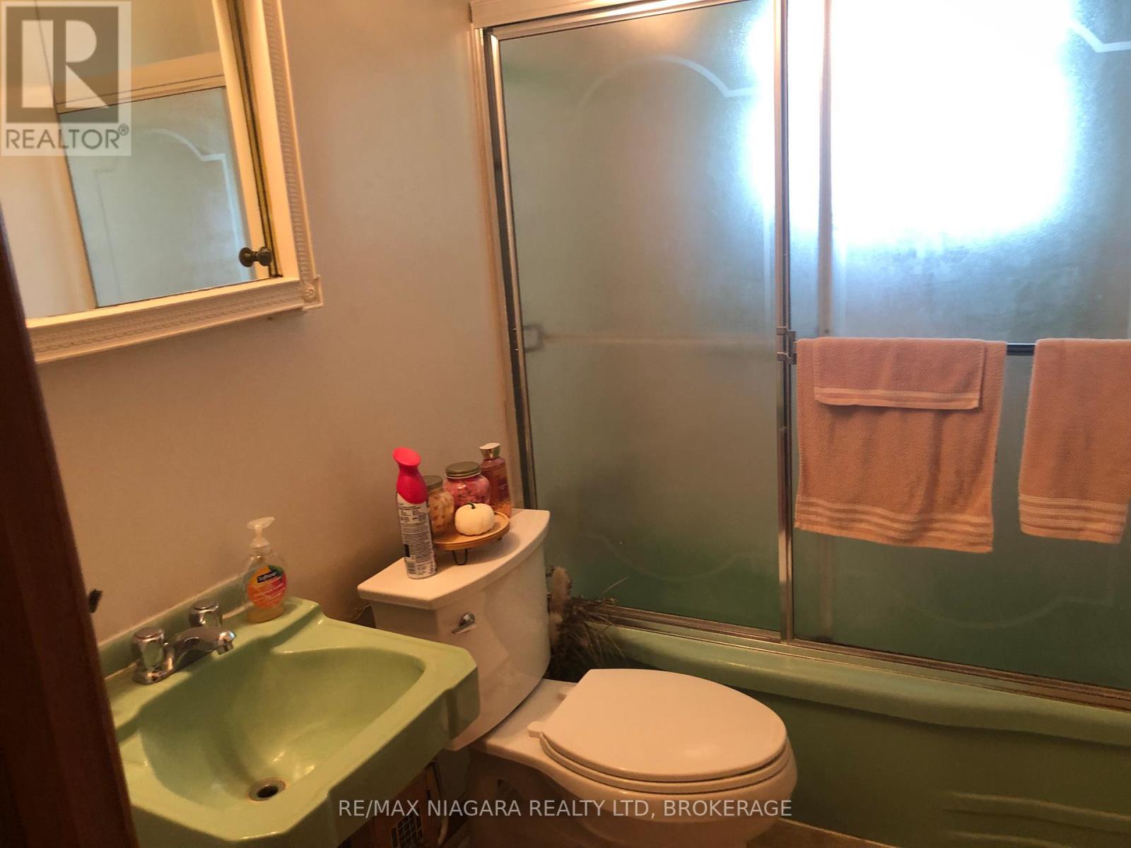 97 SHAKESPEARE AVENUE - 15