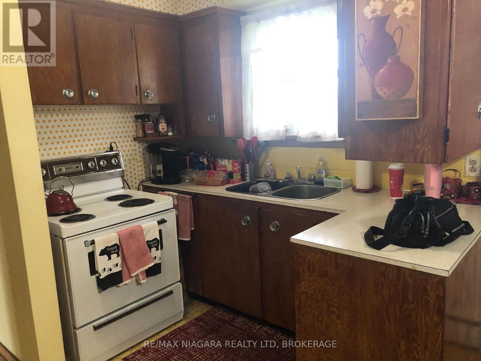 97 SHAKESPEARE AVENUE - 9
