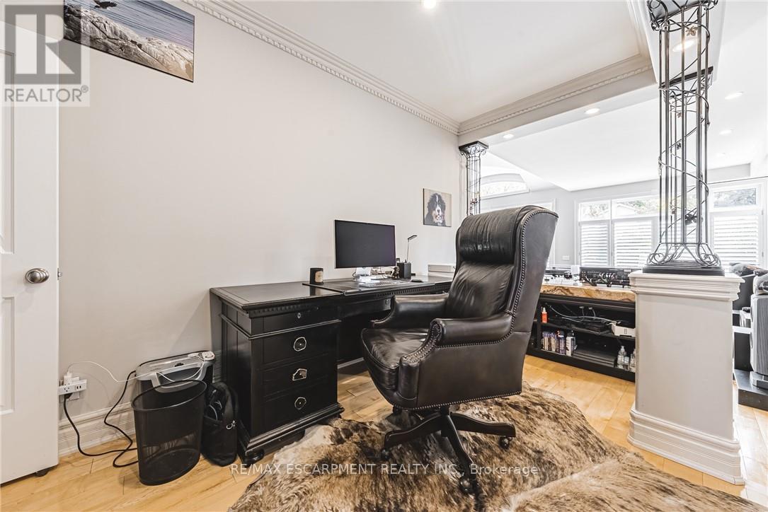 712 HIGHVALLEY ROAD - Image 19
