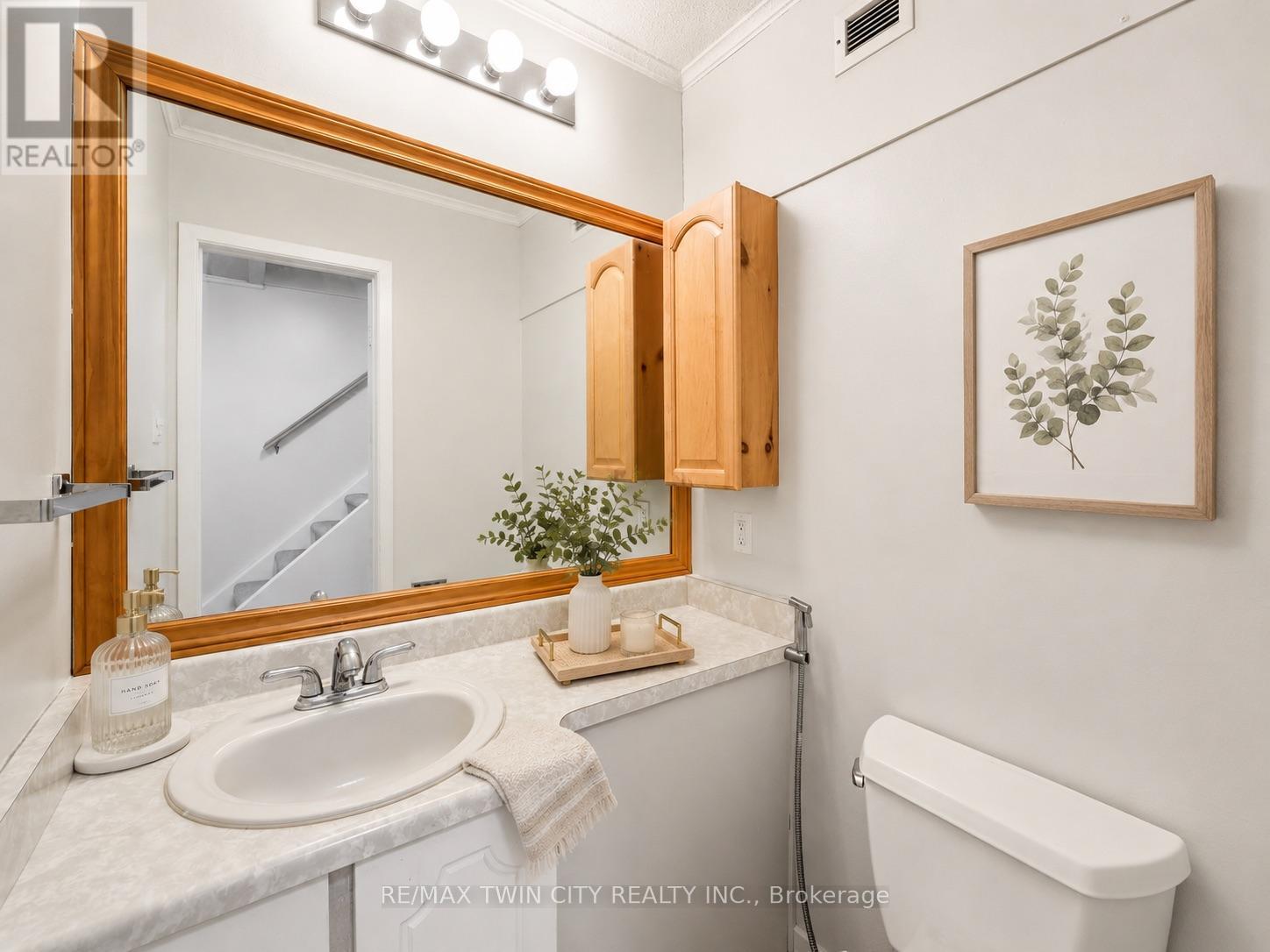 #110 30 GREEN VALLEY DRIVE - 14
