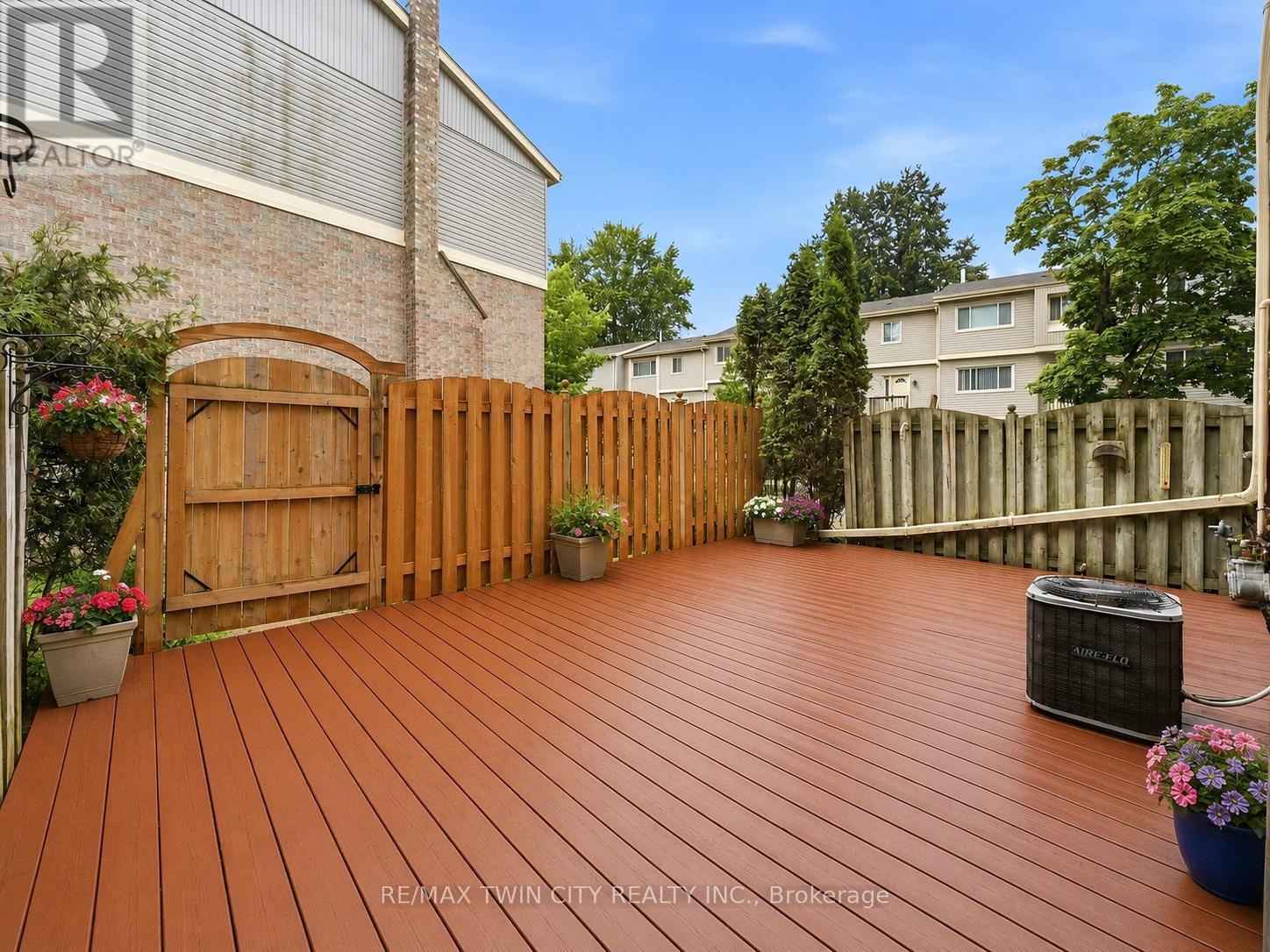 #110 30 GREEN VALLEY DRIVE - 20