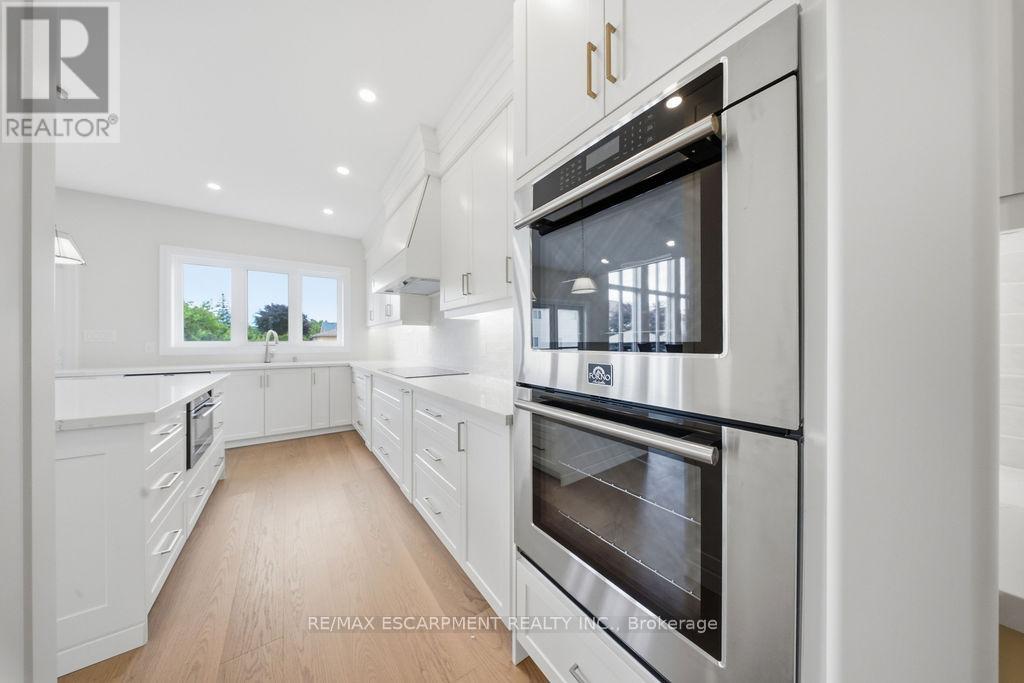 62 JEREMY STREET - 12
