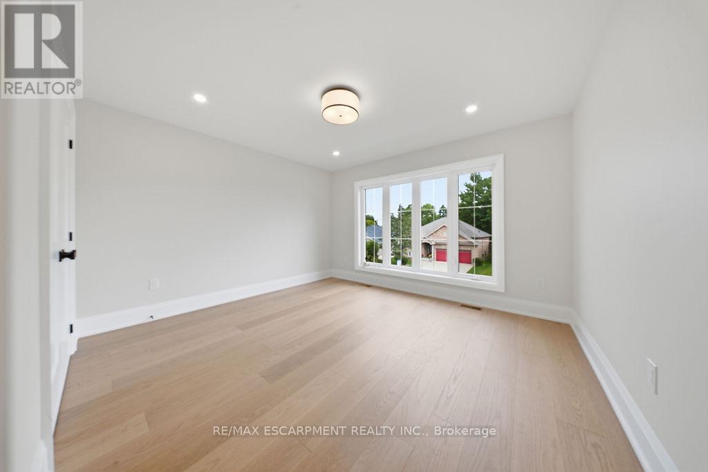62 JEREMY STREET - 31
