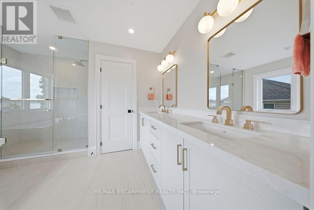 62 JEREMY STREET - 38