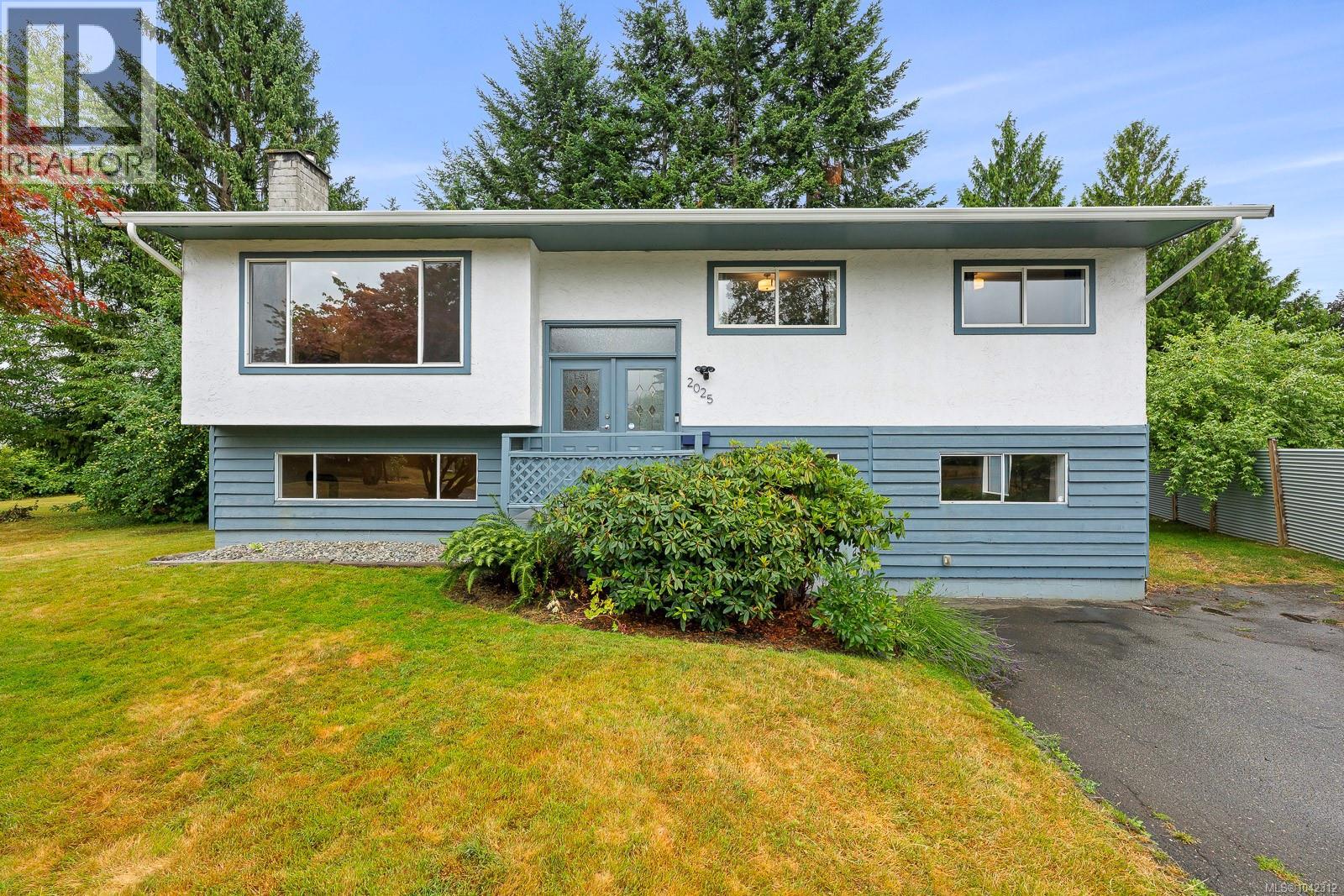 2025 Hemlock Pl, Courtenay