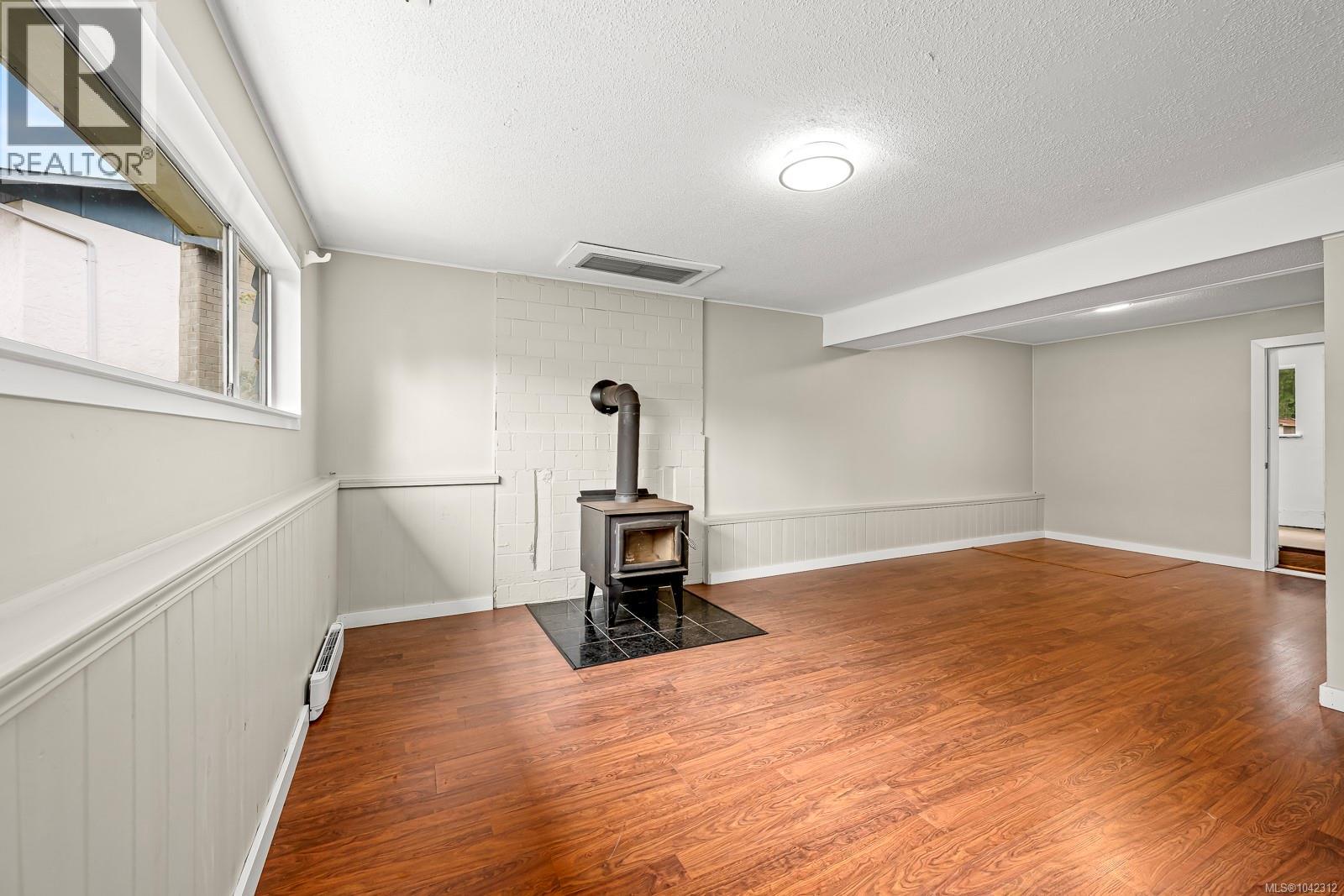 2025 Hemlock Pl, Courtenay