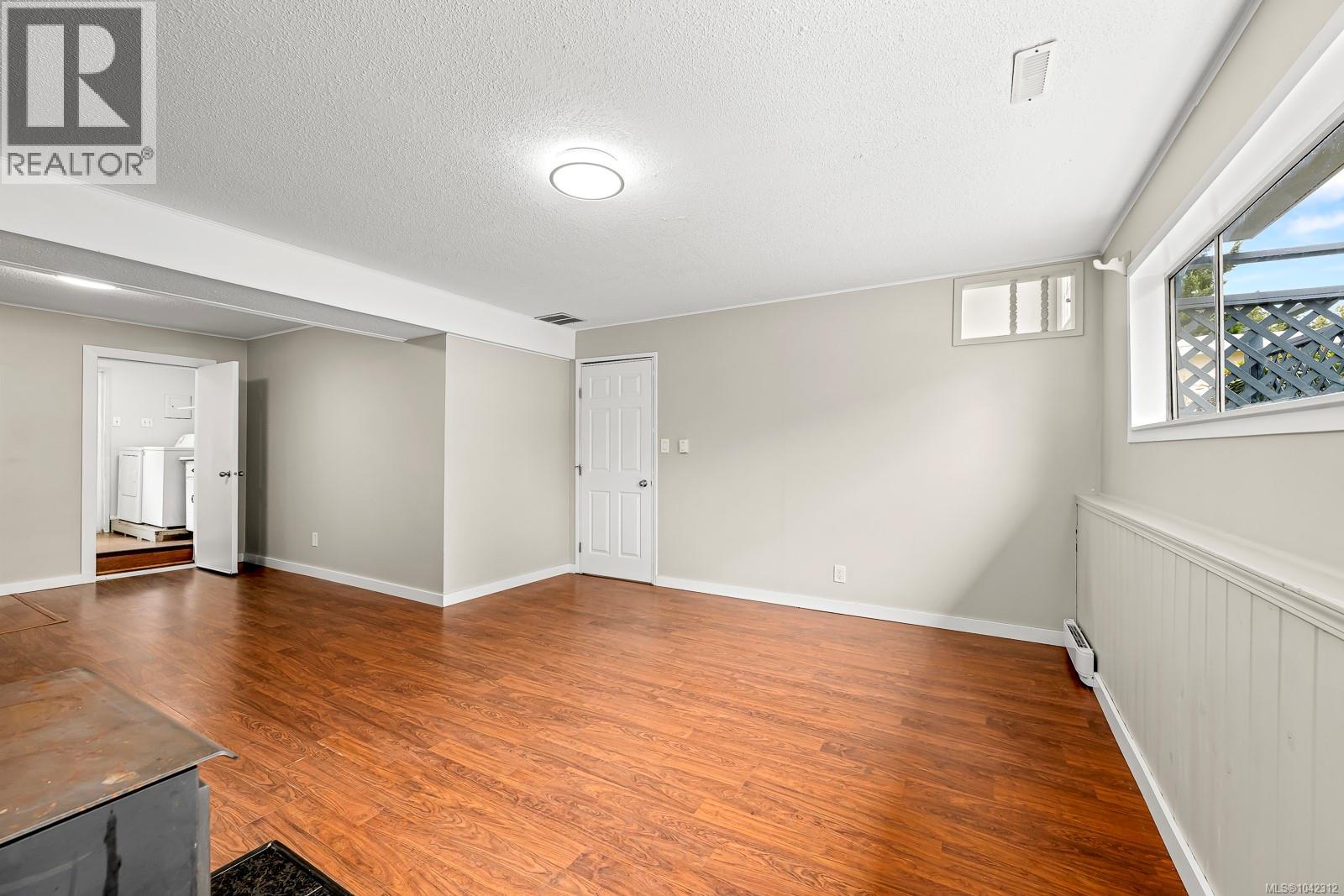 2025 Hemlock Pl, Courtenay