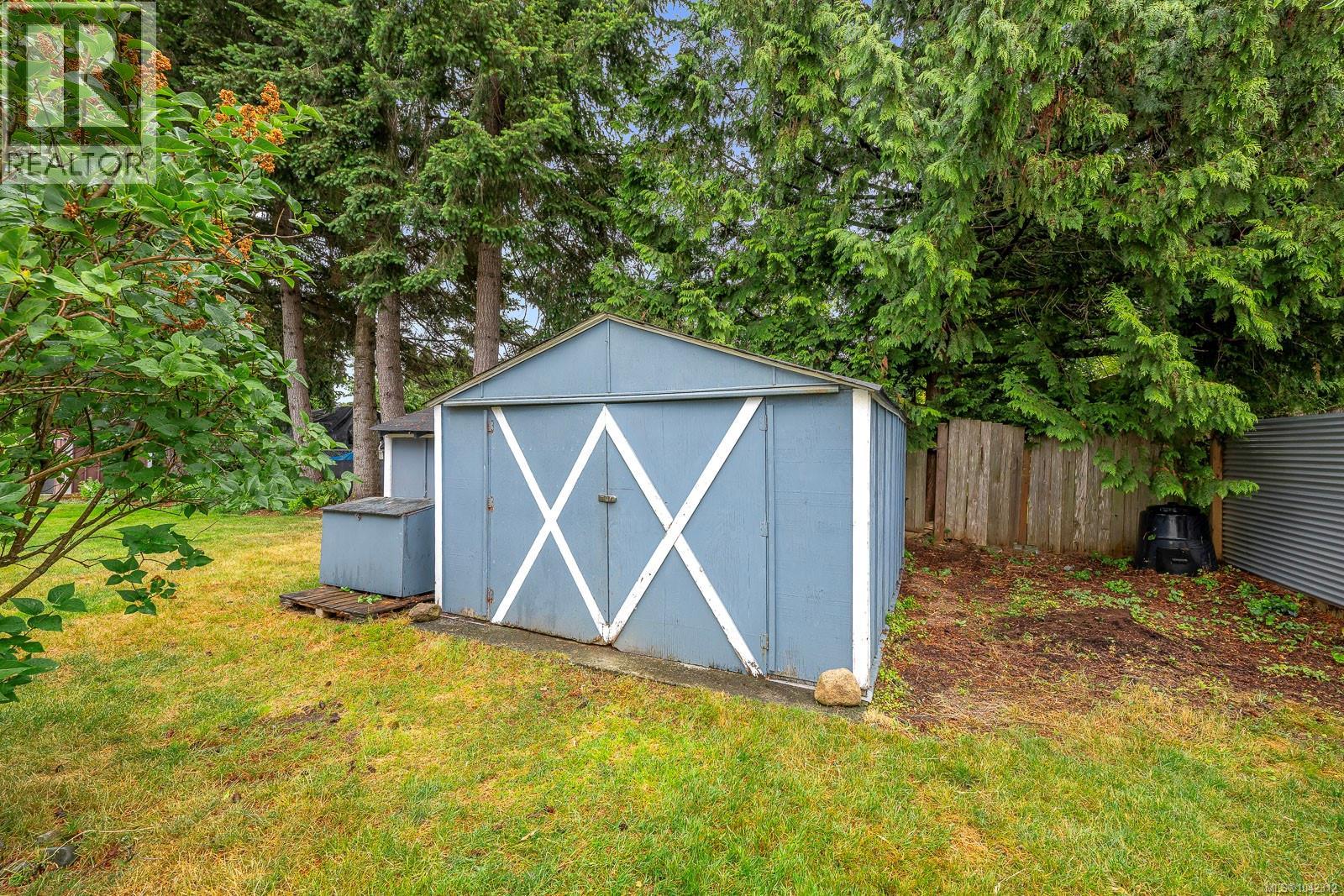 2025 Hemlock Pl, Courtenay