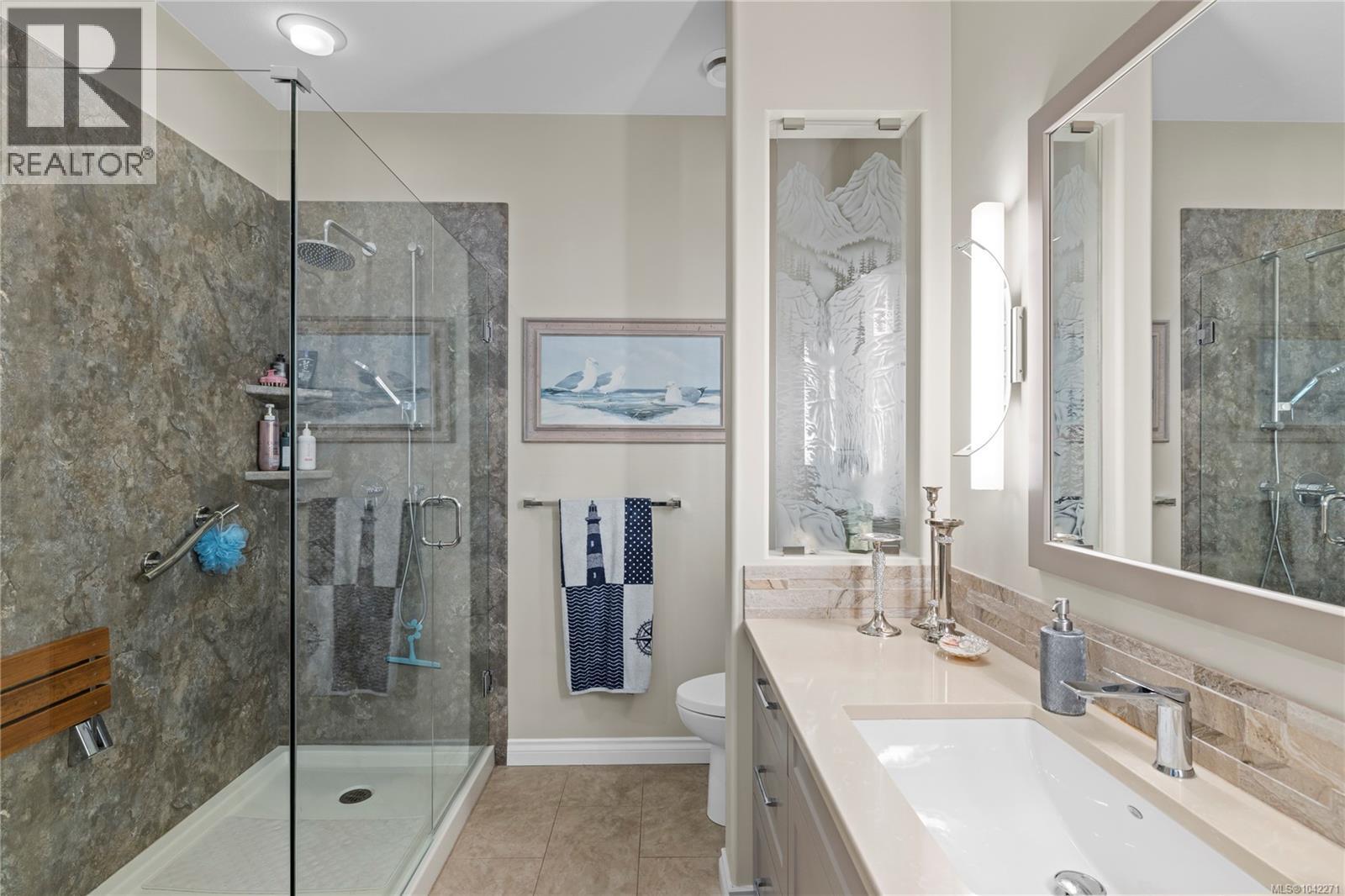 1392 Cape Cod Dr, Parksville