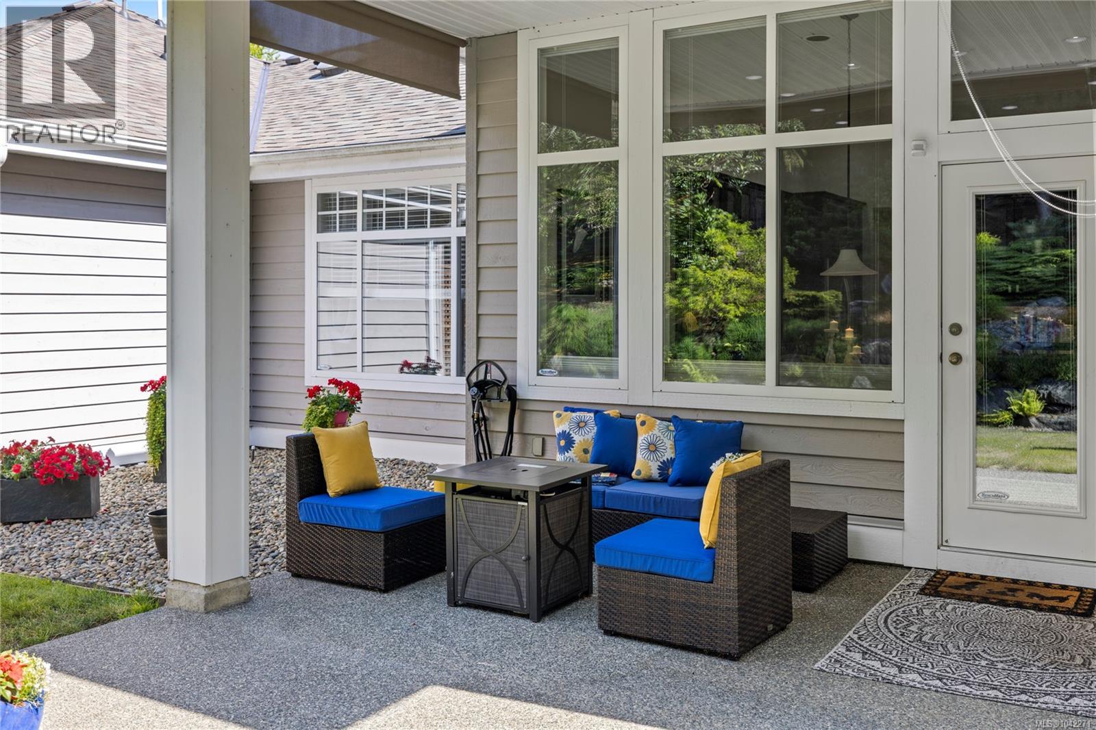 1392 Cape Cod Dr, Parksville