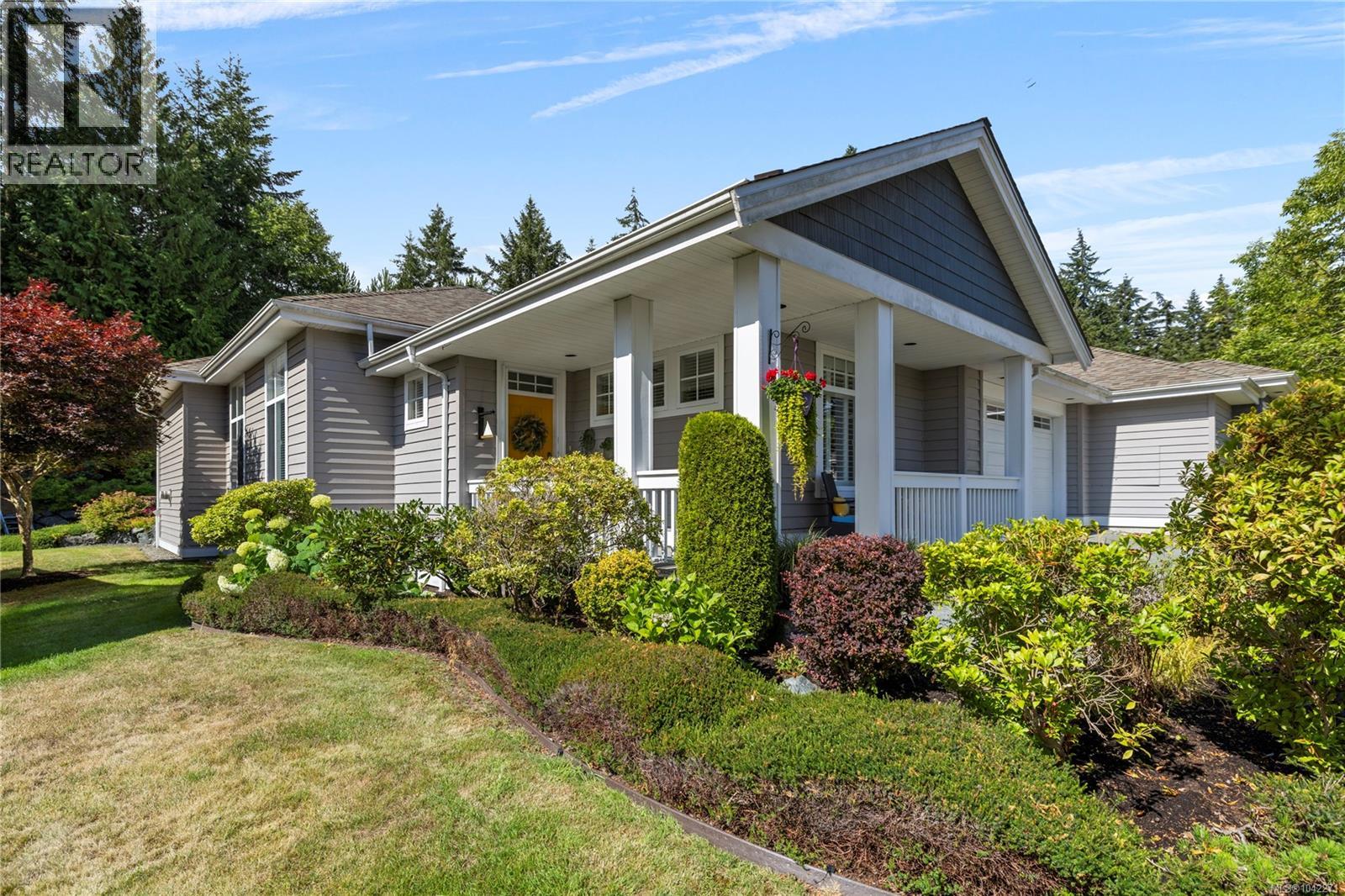 1392 Cape Cod Dr, Parksville