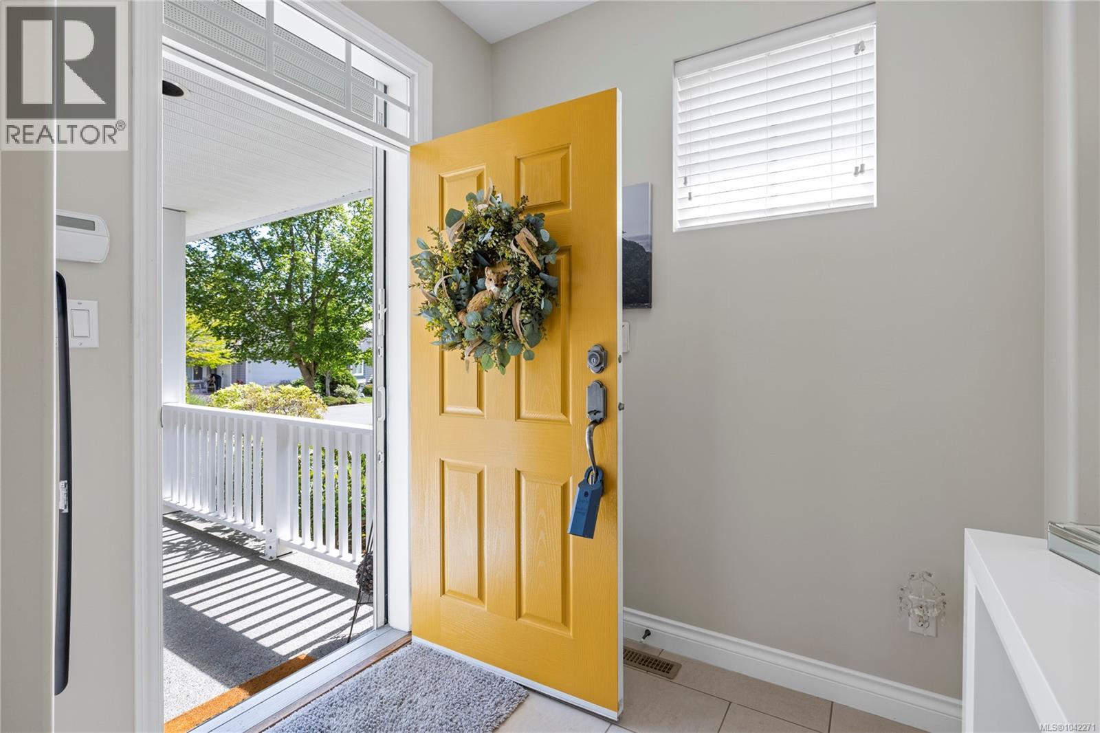 1392 Cape Cod Dr, Parksville