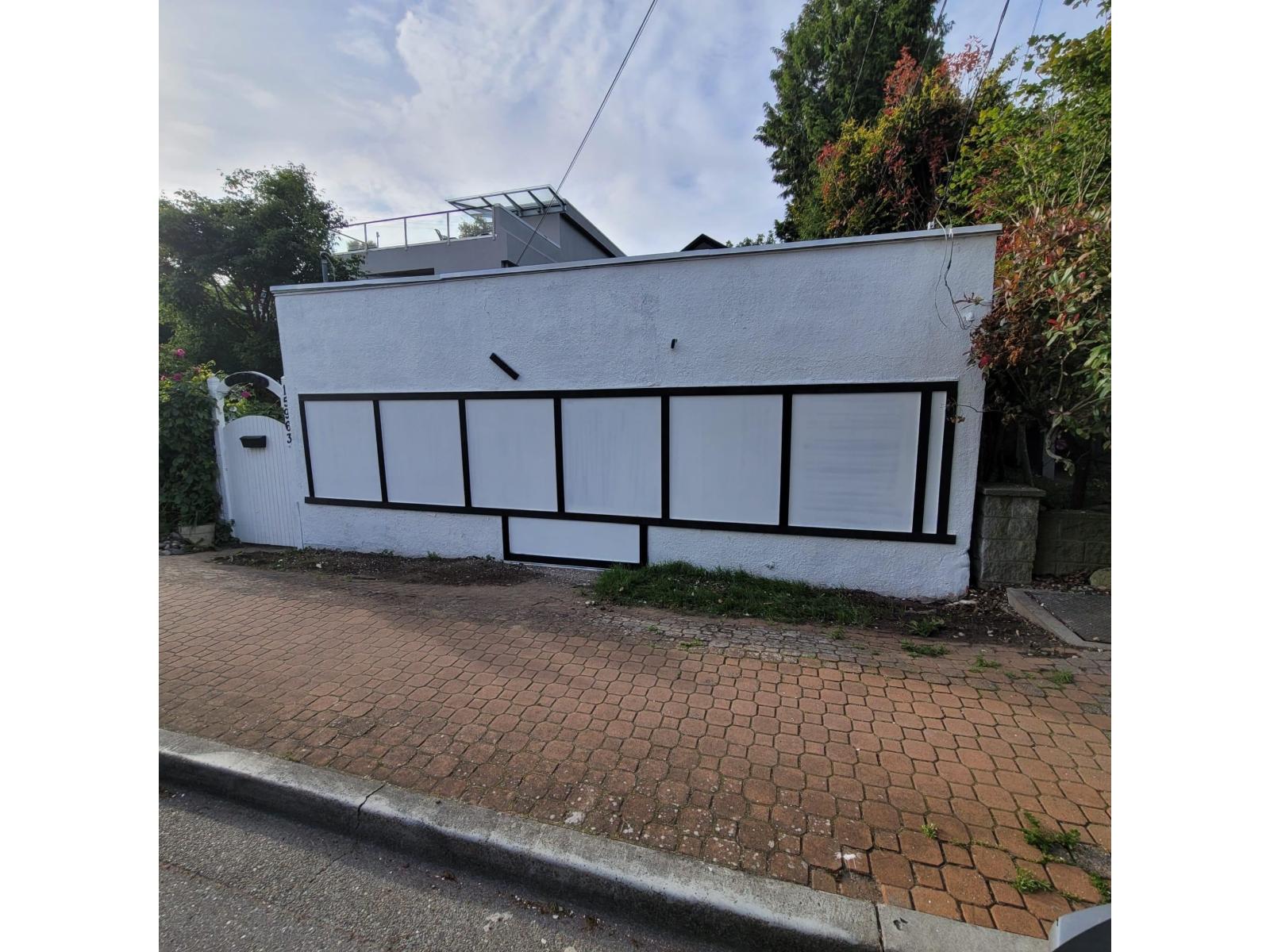 15963 MARINE DRIVE, White Rock