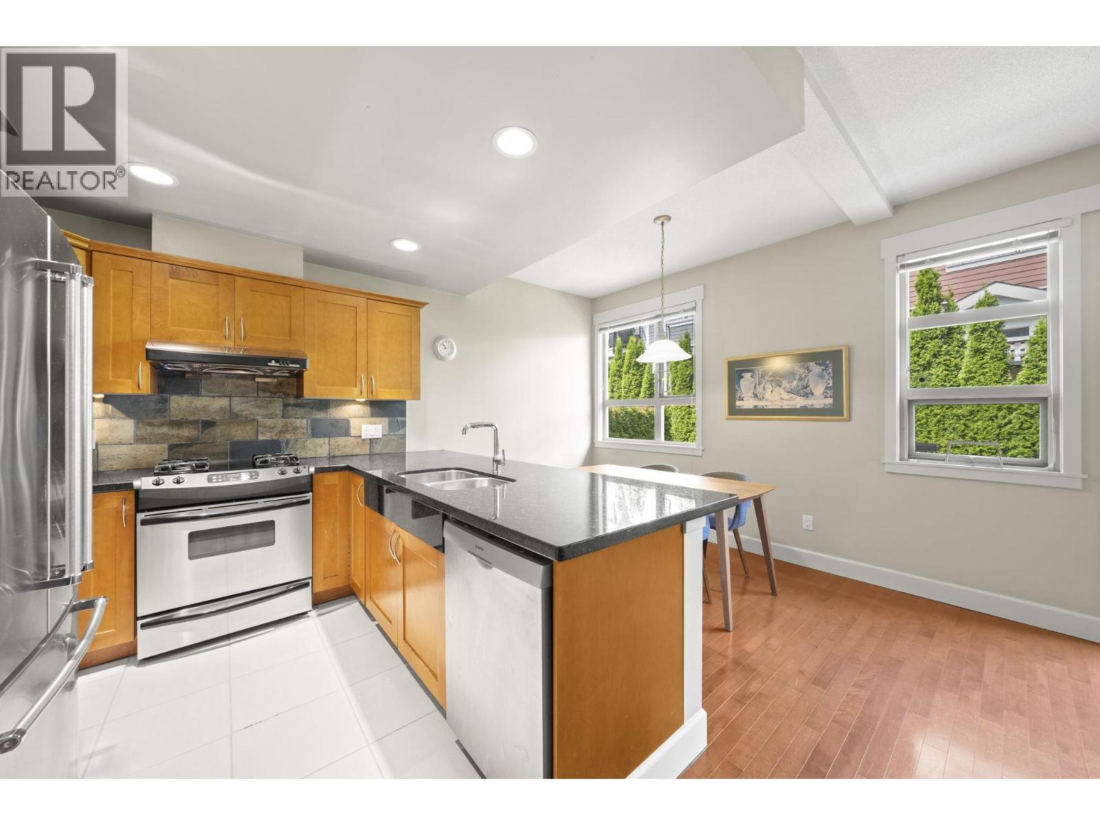 17 6300 BIRCH STREET, Richmond