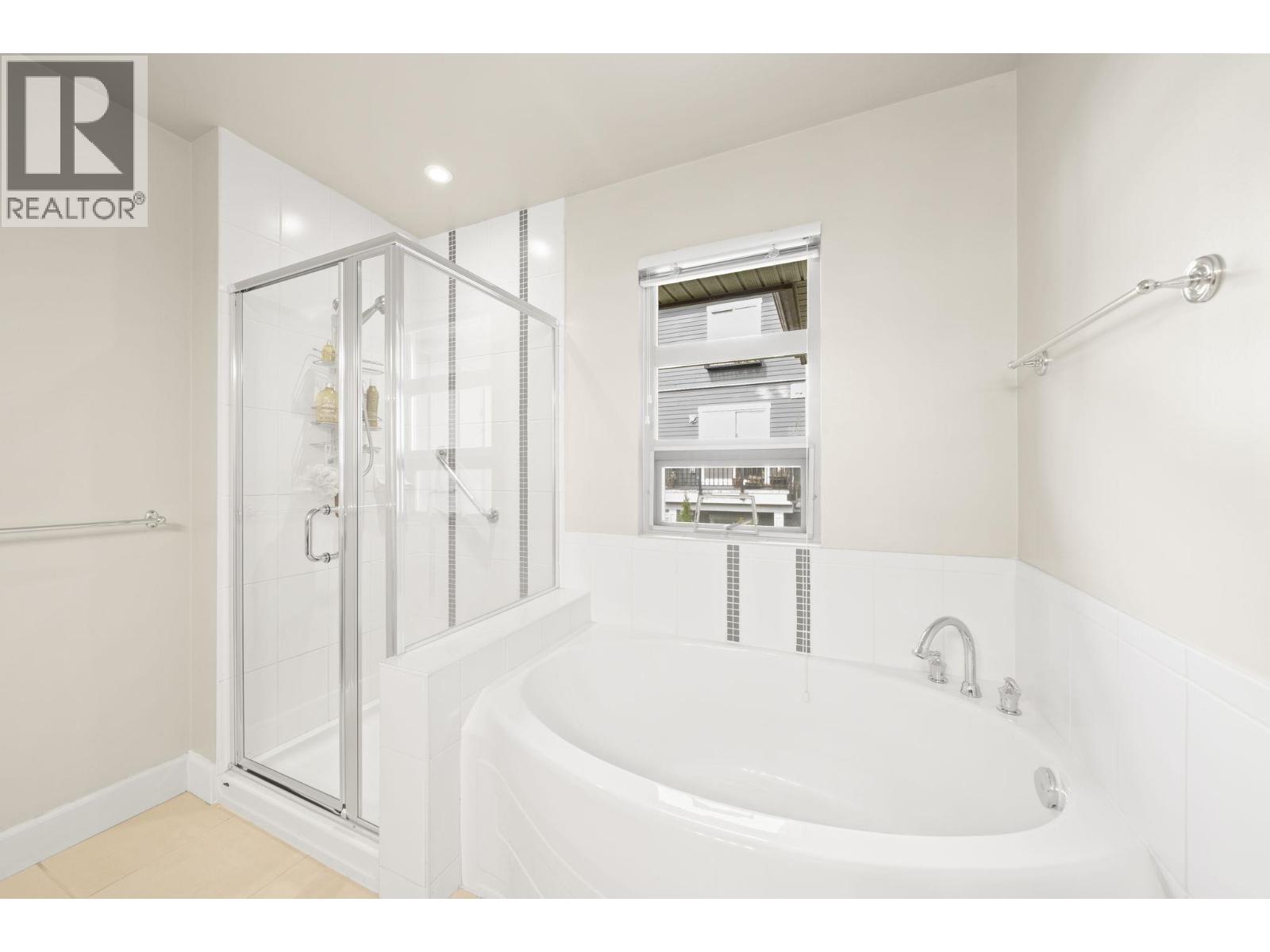17 6300 BIRCH STREET, Richmond