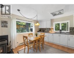 1132 Pat Burns Ave, Gabriola Island, BC V0R1X2 Photo 10
