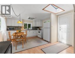 1132 Pat Burns Ave, Gabriola Island, BC V0R1X2 Photo 7