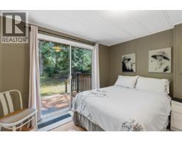 1132 Pat Burns Ave, Gabriola Island, BC V0R1X2 Photo 17