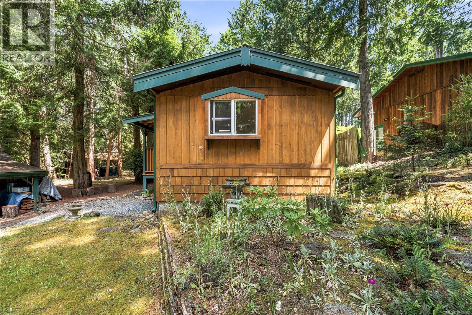 1132 Pat Burns Ave - Image 24