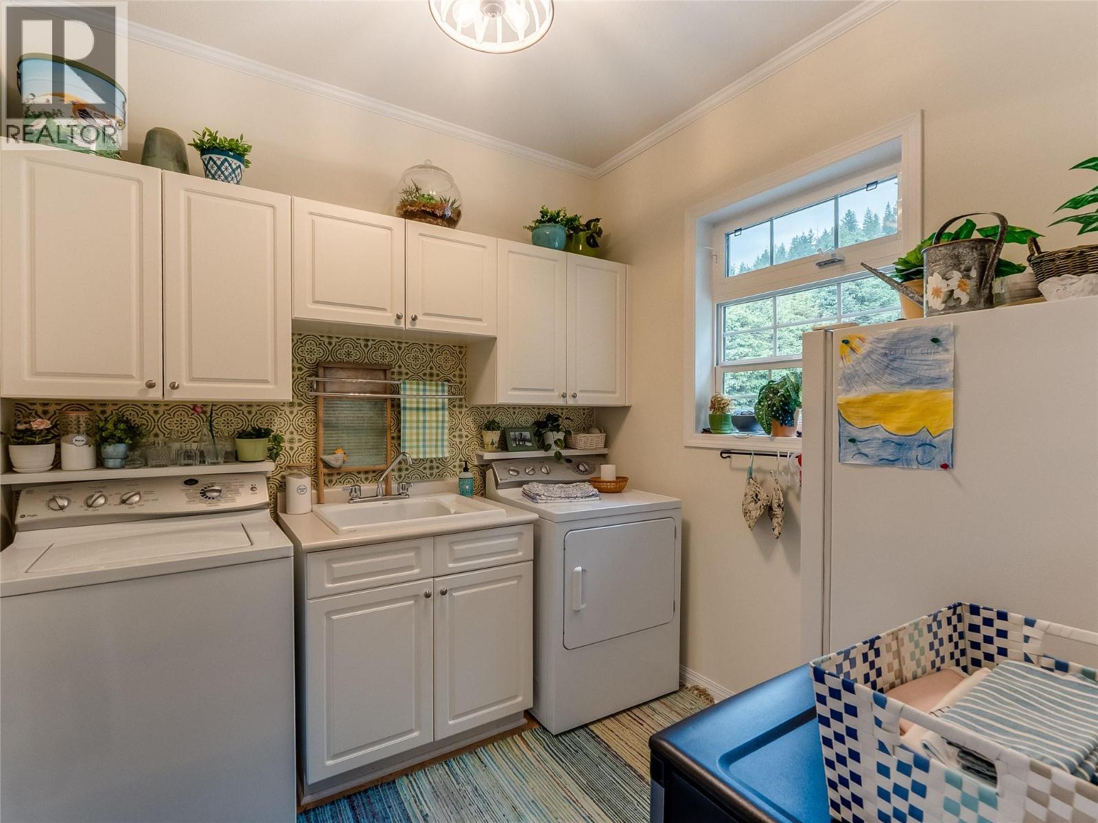 3275 Broadwater Road - 32
