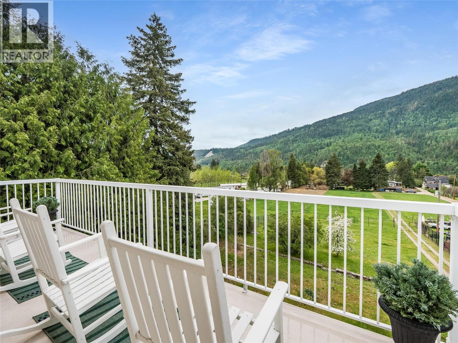 3275 Broadwater Road - 40