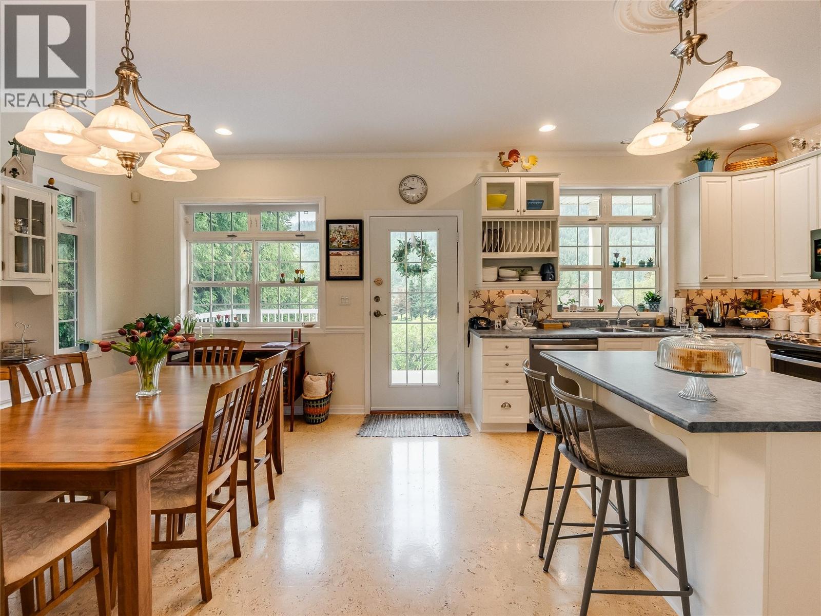 3275 Broadwater Road - 22