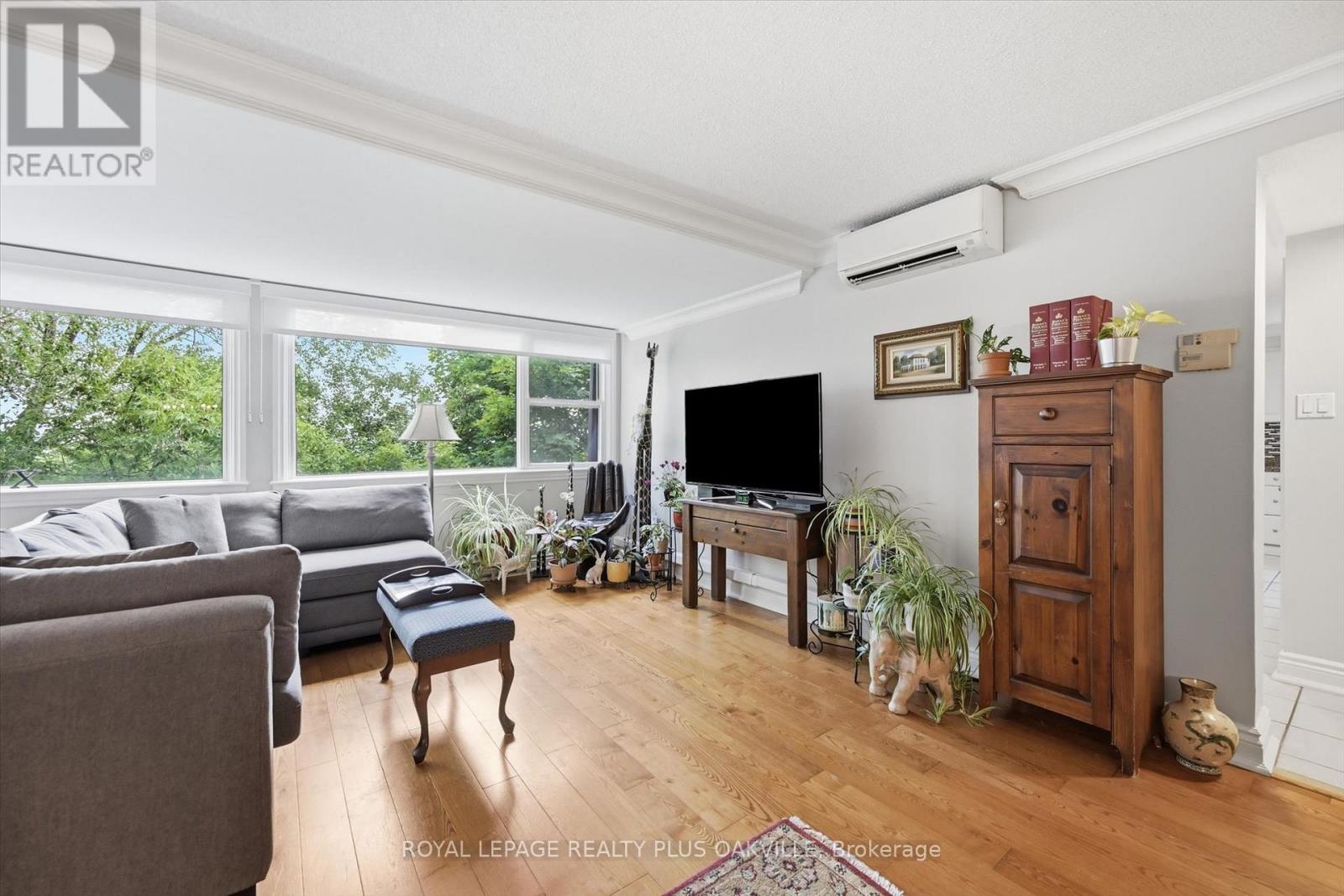 #14 530 FALGARWOOD DRIVE - Image 7